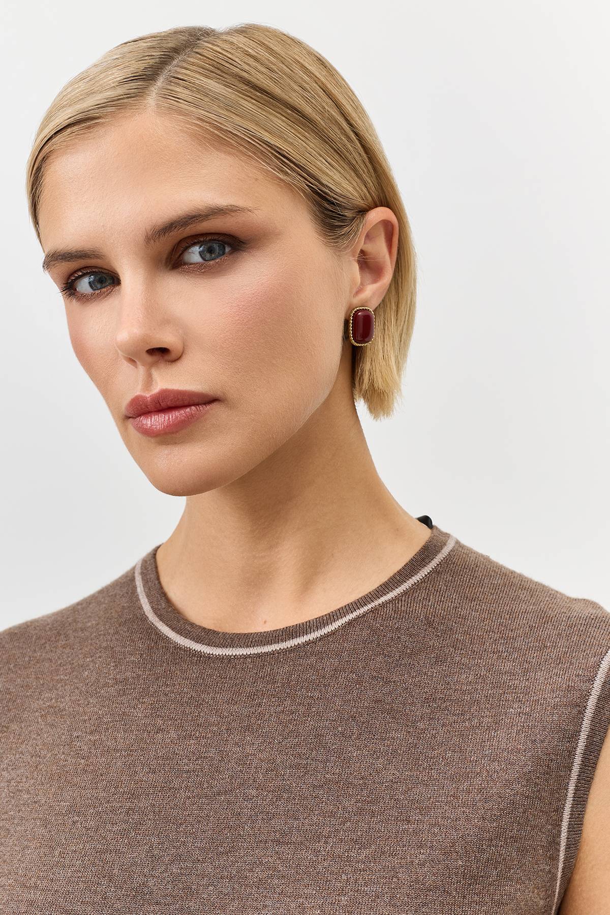 Вязаный топ с контрастной отделкой, 40