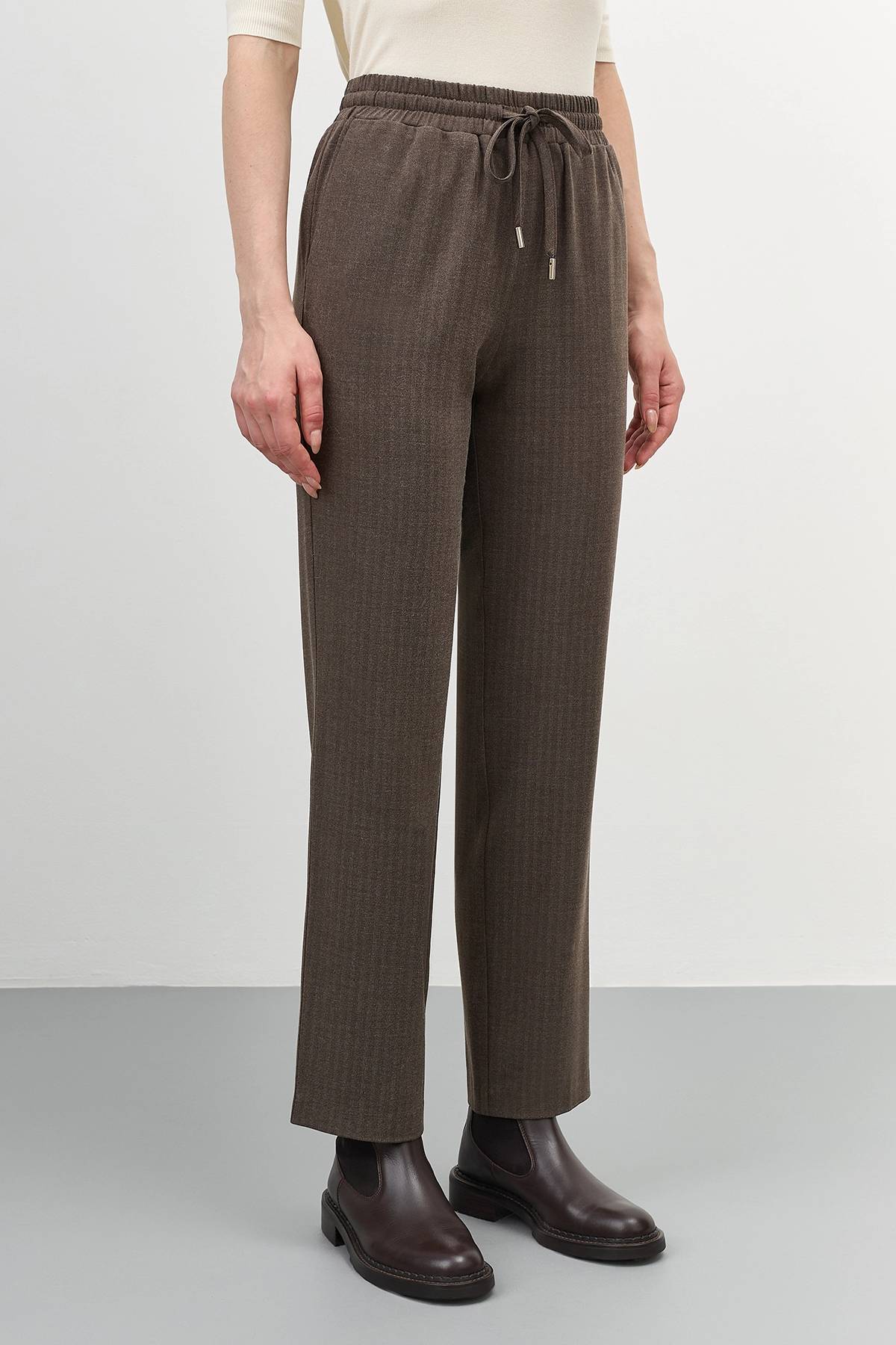 Брюки на широком поясе, 46