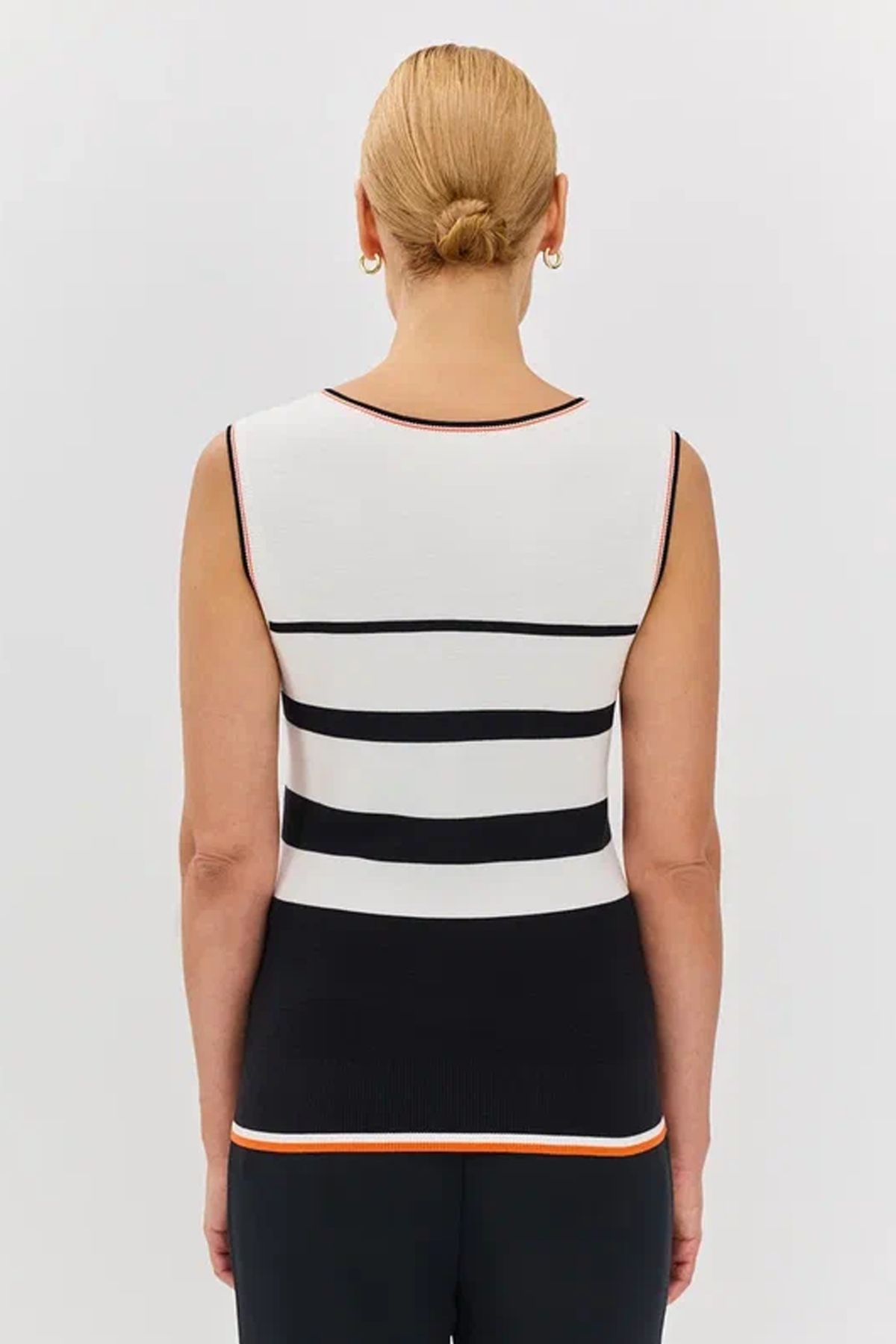 Трикотажный джемпер с полосатым принтом, 50р