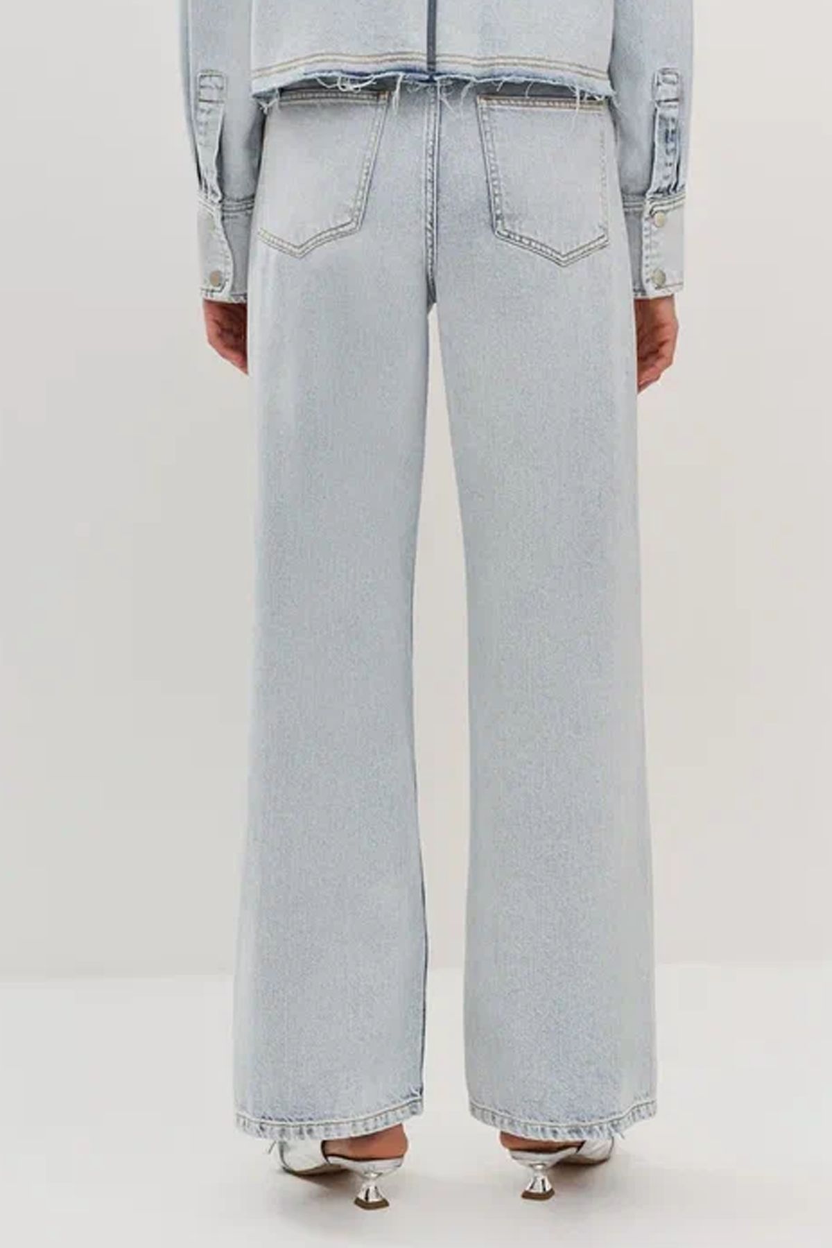 Джинсы свободного кроя, 52р