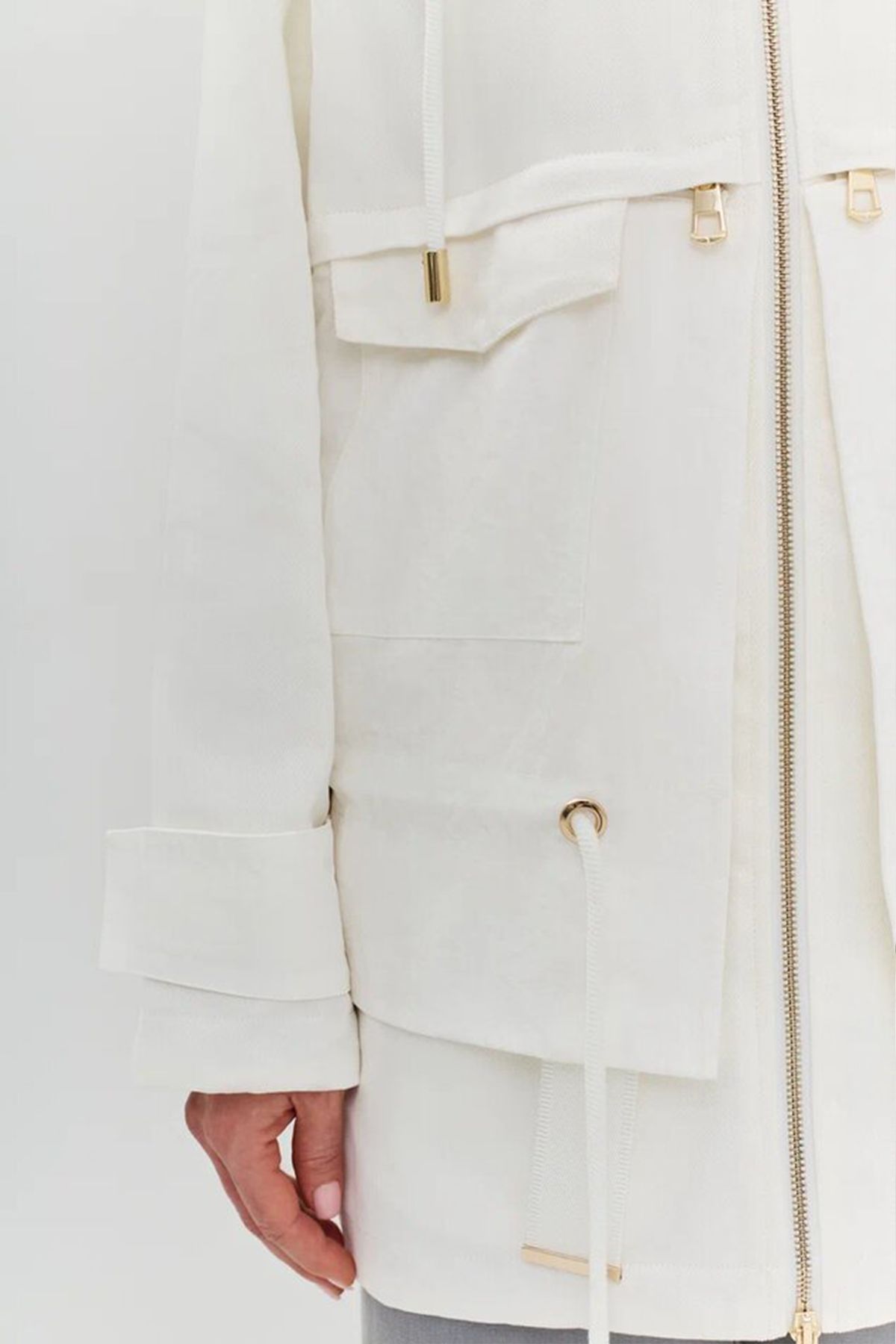 Куртка свободного силуэта с эффектом многослойности, 50р