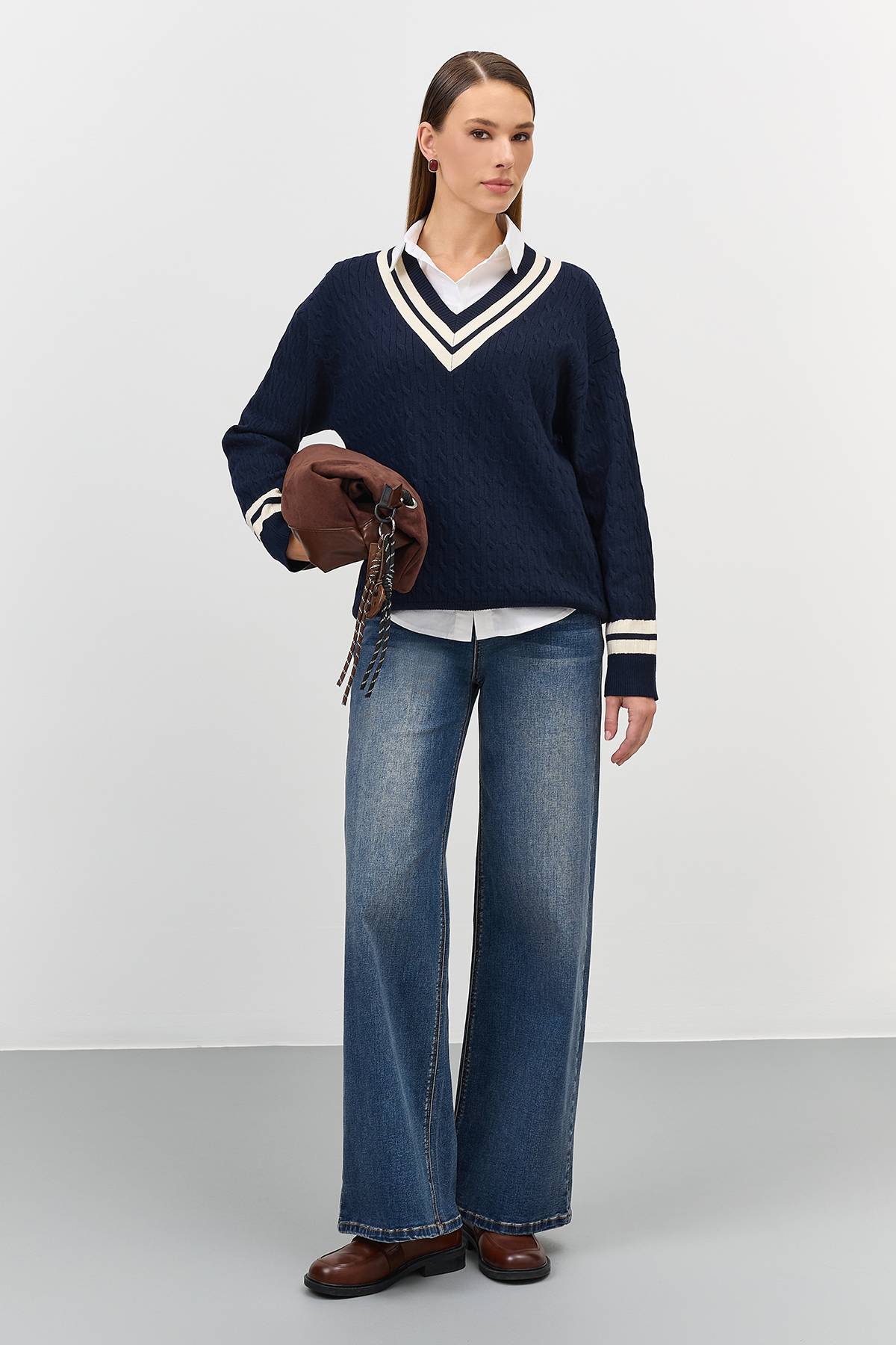 Лимитированная серия свитер с косами и контрастной отделкой и ремень, 40