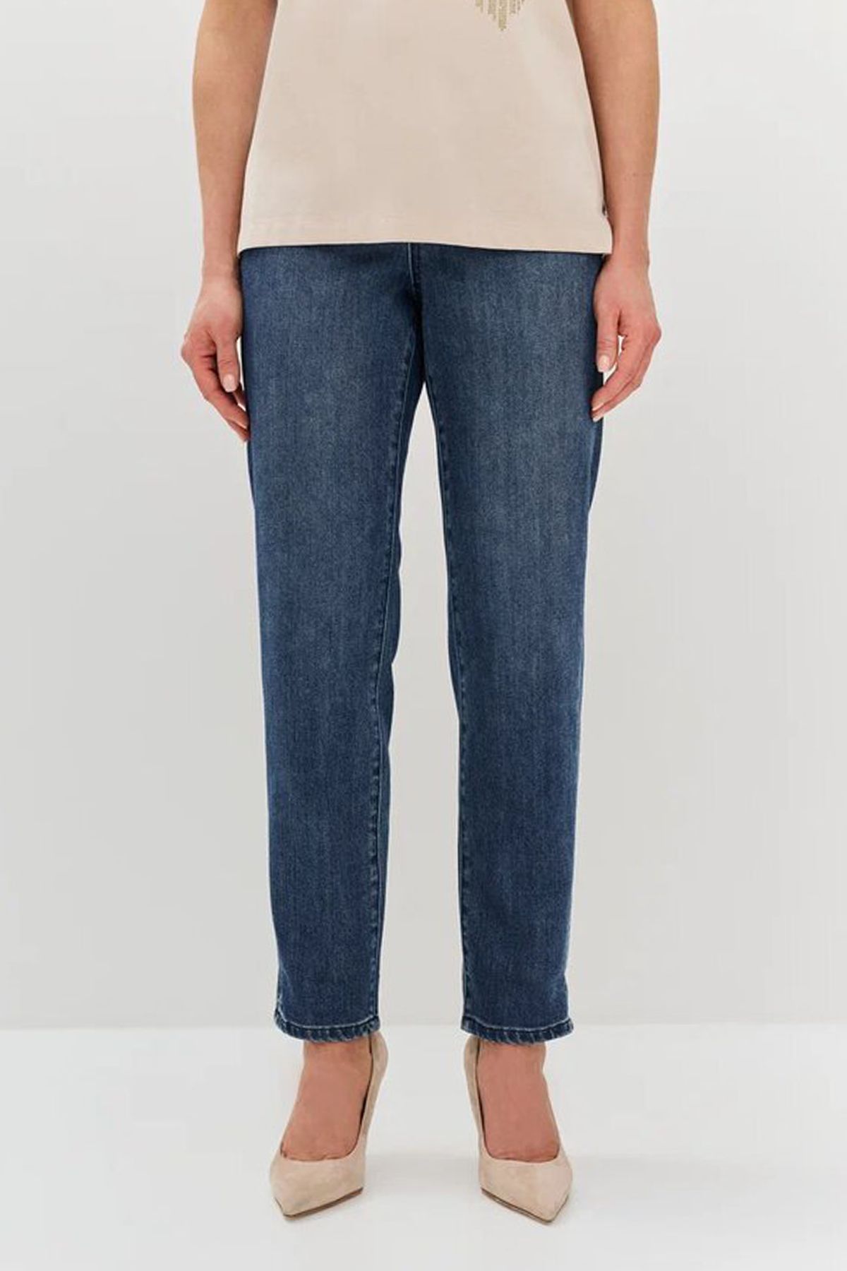 Классические джинсы в стиле regular fit, 44р