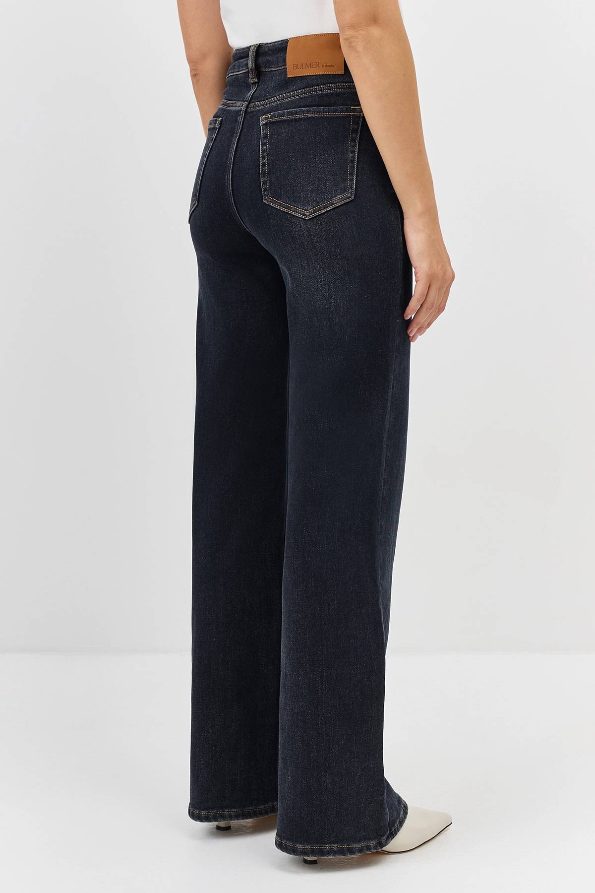 Утепленные широкие джинсы прямого силуэта, 34