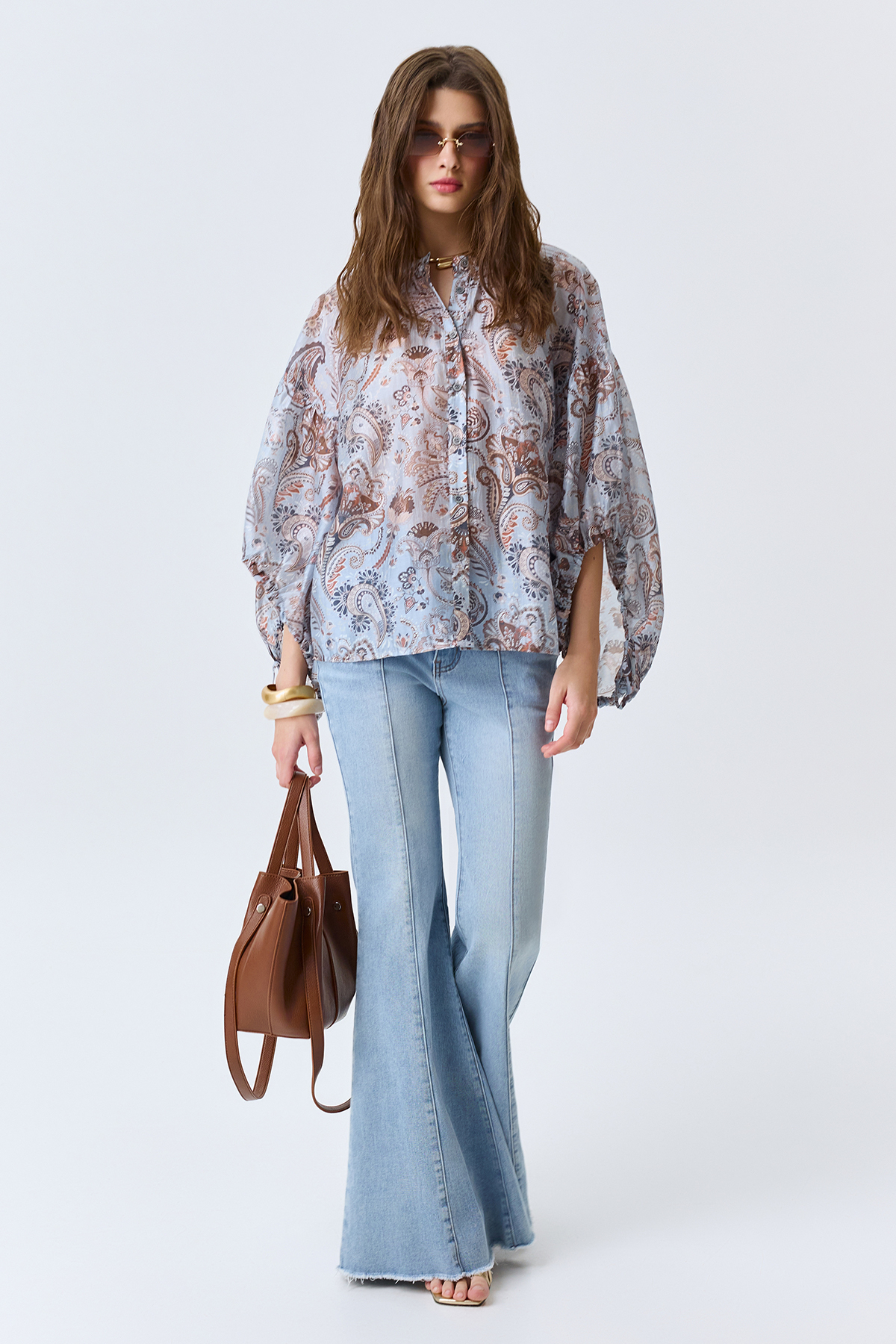 Широкие джинсы с контрастными швами, 52