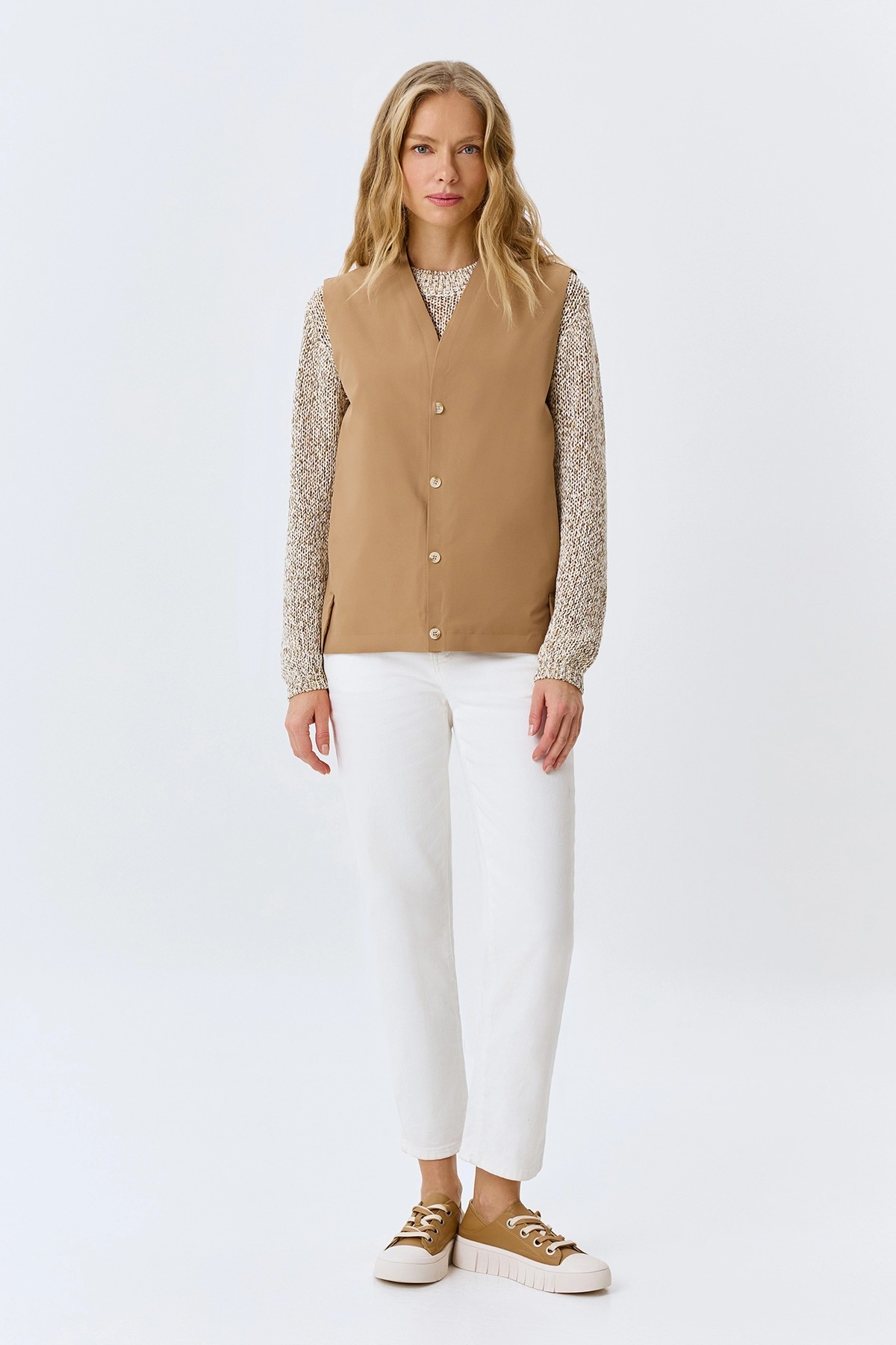 Утепленный двусторонний жилет, 46