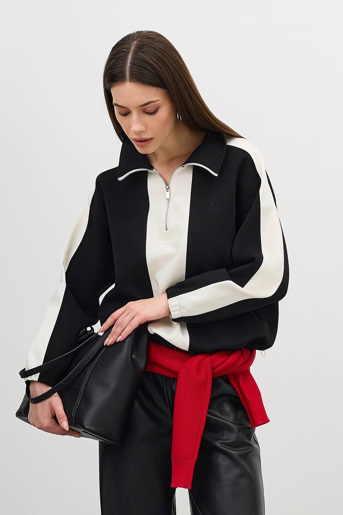 Лимитированная серия джемпер с синим палантином, 40