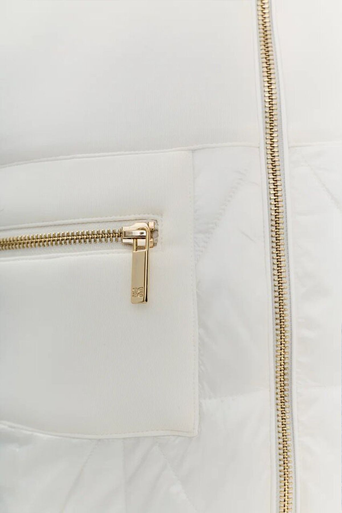 Стеганый жилет с капюшоном, 52р