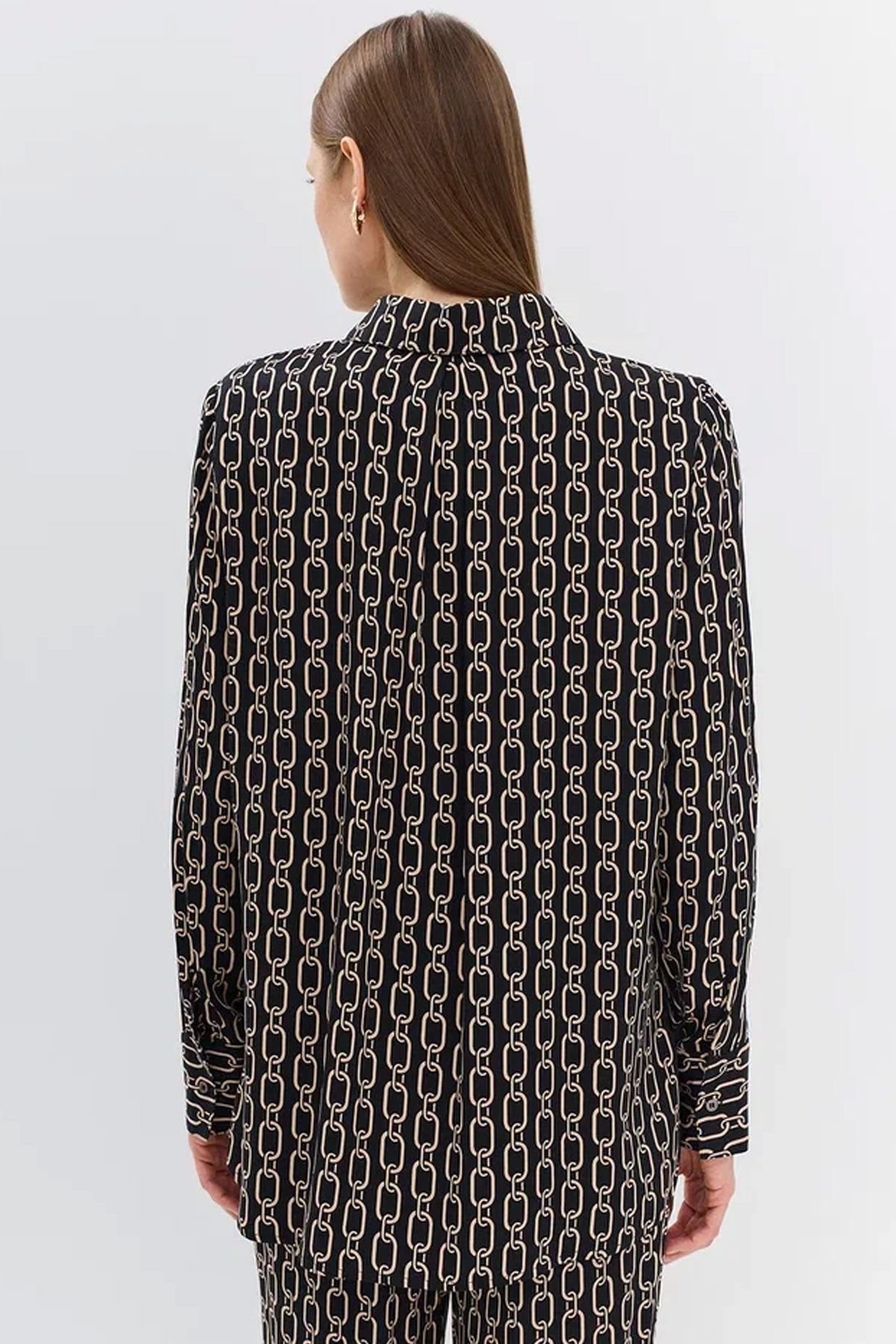 Блузка прямого силуэта из вискозы с принтом, 42р