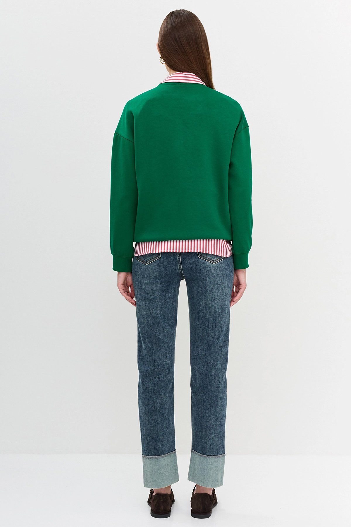 Джинсы прямого кроя с широкими отворотами, 48р