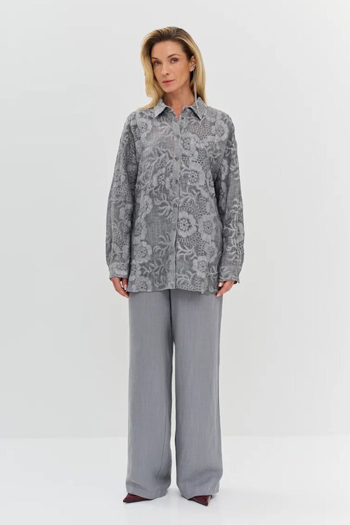 Блузка с флоральной вышивкой, 42р