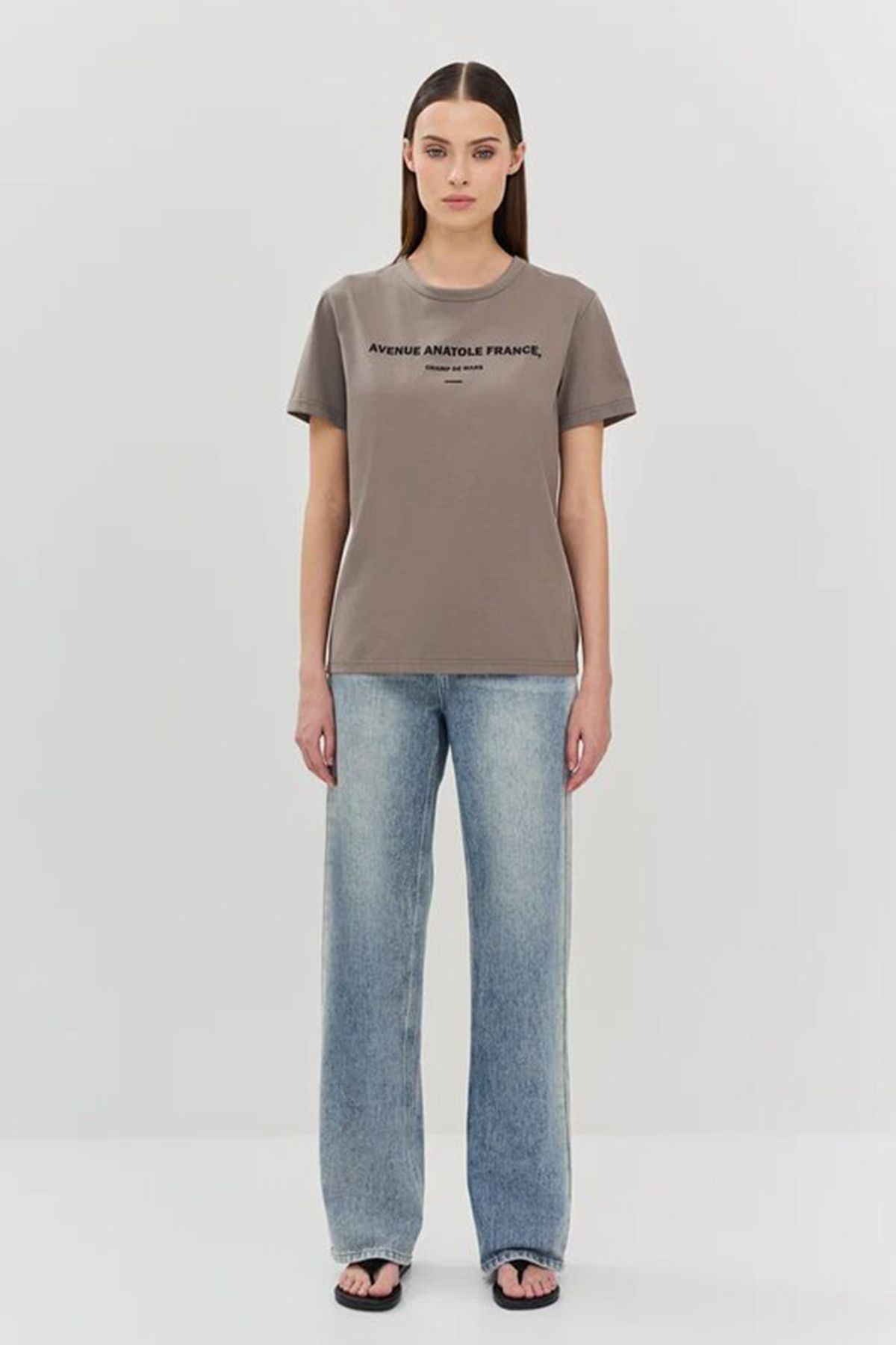 Футболка с надписью и круглым вырезом горловины, 42р