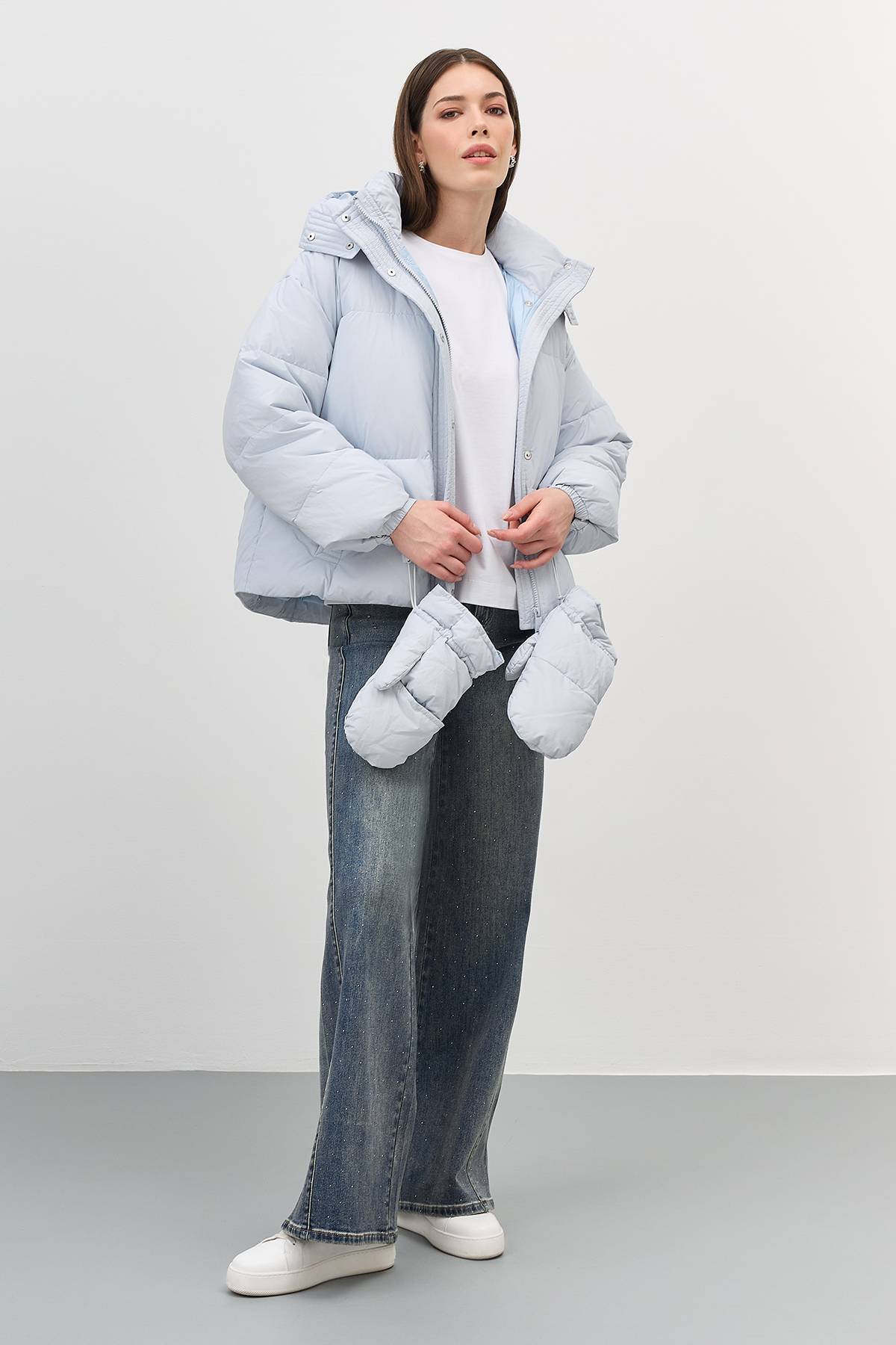 Лимитированная серия голубая куртка с четким кроем и асимметриейс варежками, 50