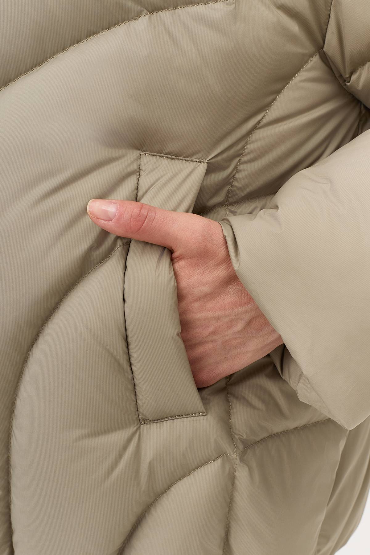 Лимитированная серия куртка оливковая с палантином, 40