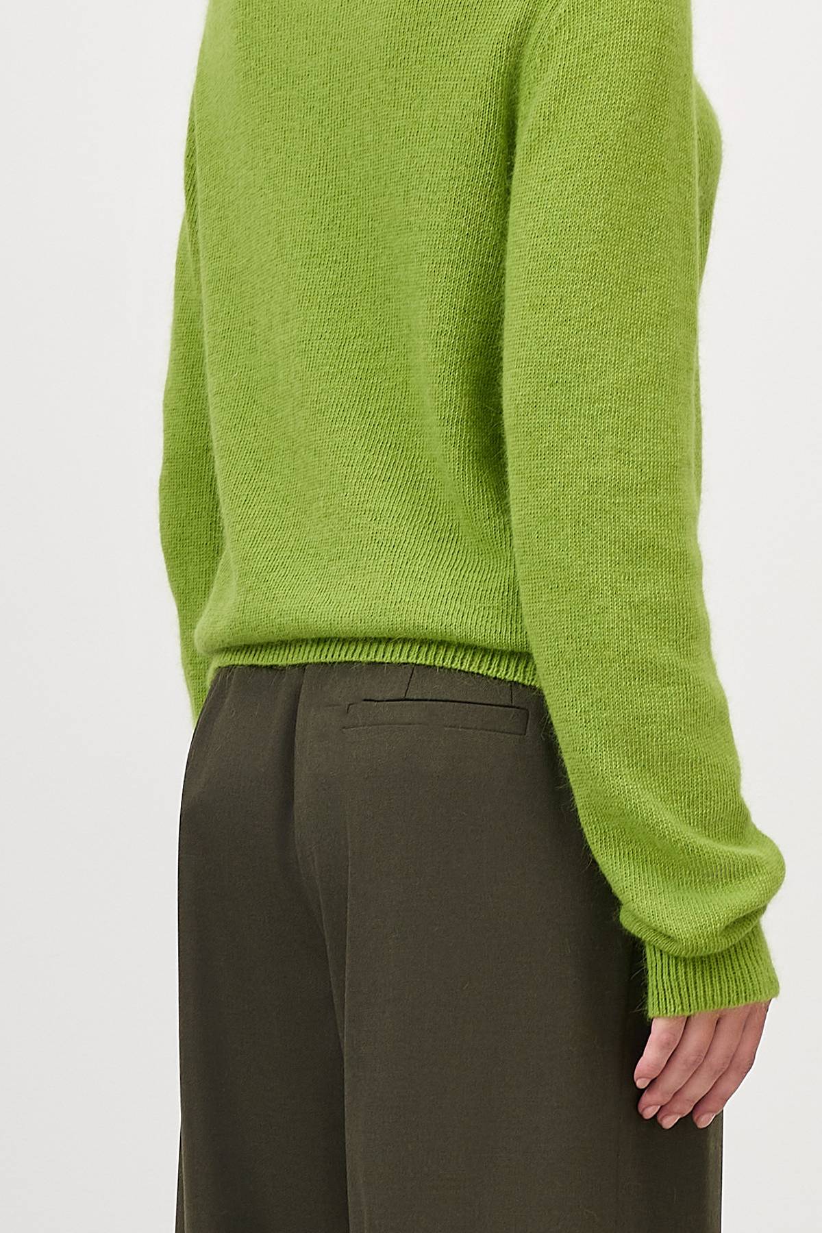 Зеленый вязаный кардиган с круглым воротом, 40