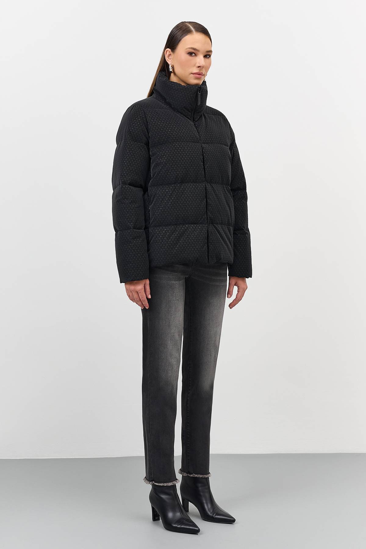 Лимитированная серия куртка с имитацией вязаной фактуры и палантин, 48