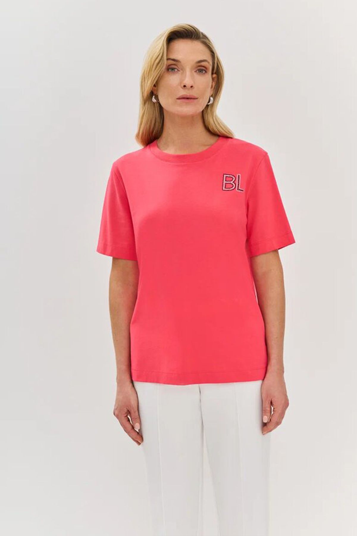 Футболка с аппликацией из страз, 42р