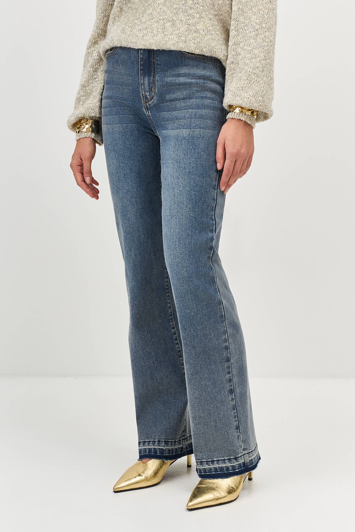 Джинсы Bootcut с деликатной варкой, 38