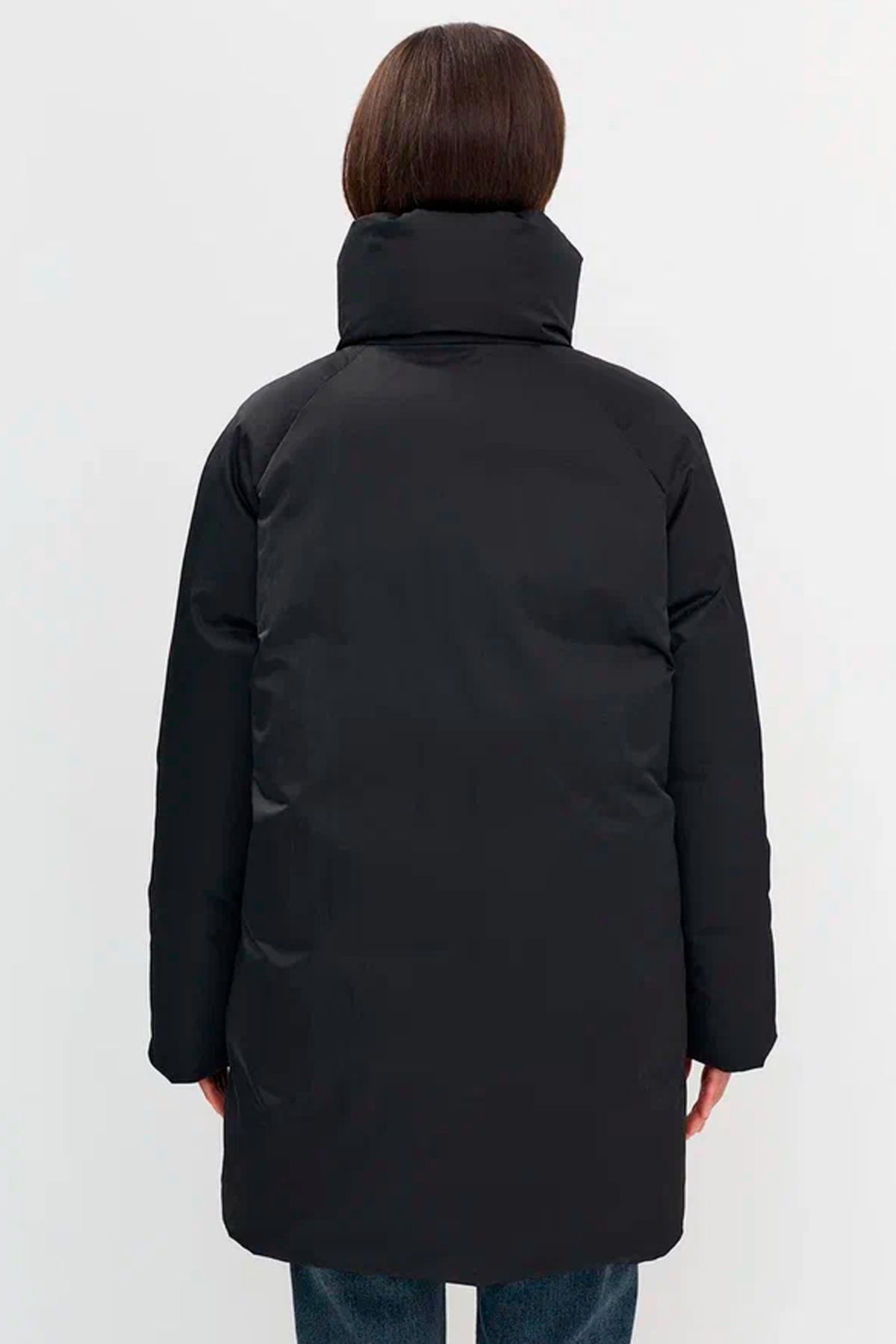 Укороченное пальто с внутренней стежкой в черном цвете,50р