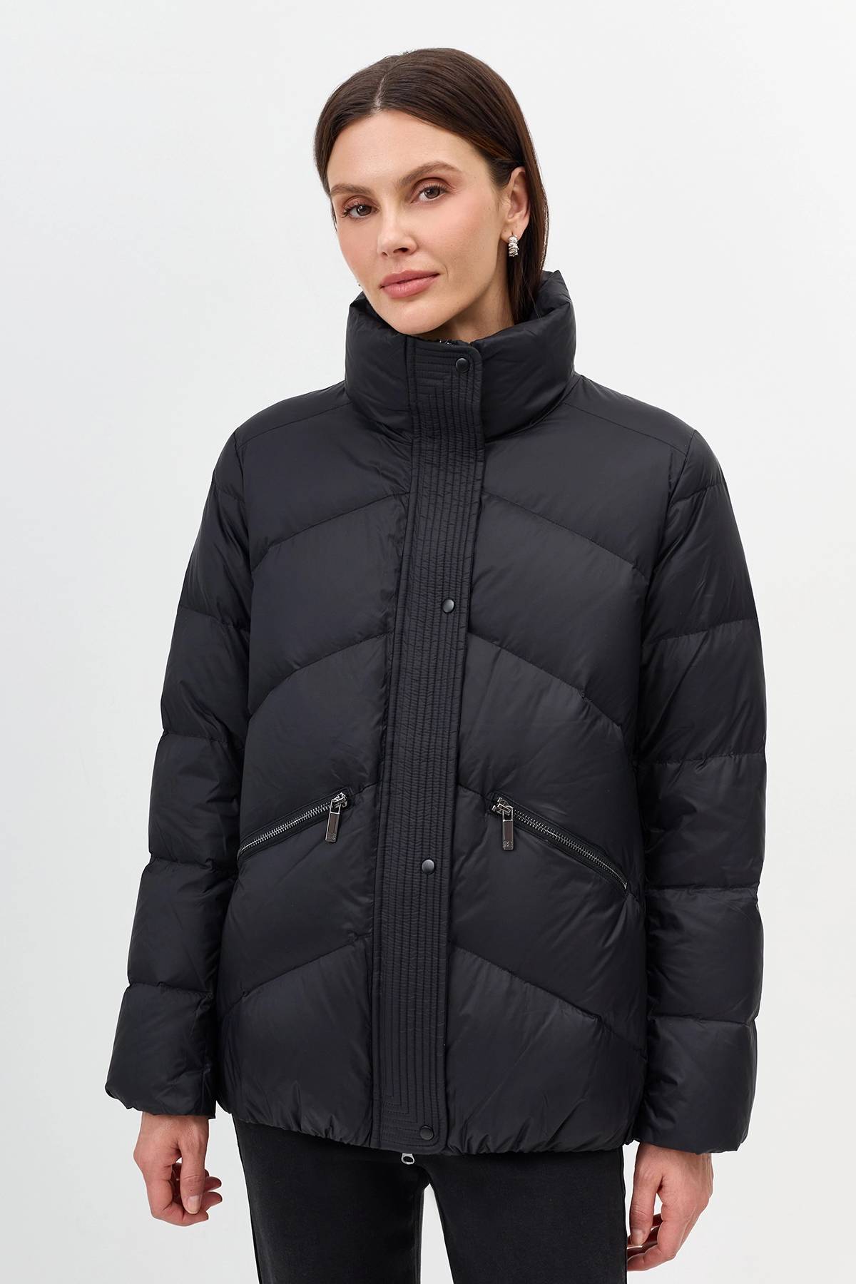 Лимитированная серия легкая куртка в черном цвете с  палантином, 44