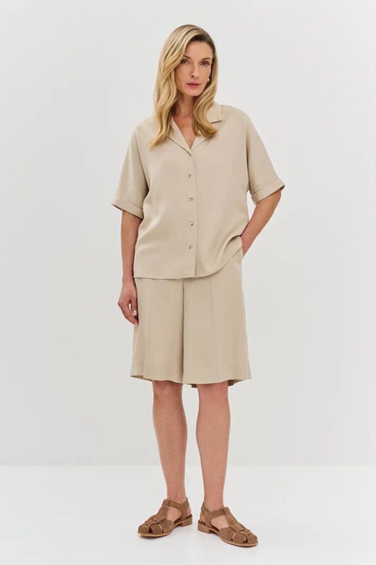 Блузка с английским воротником, 52р