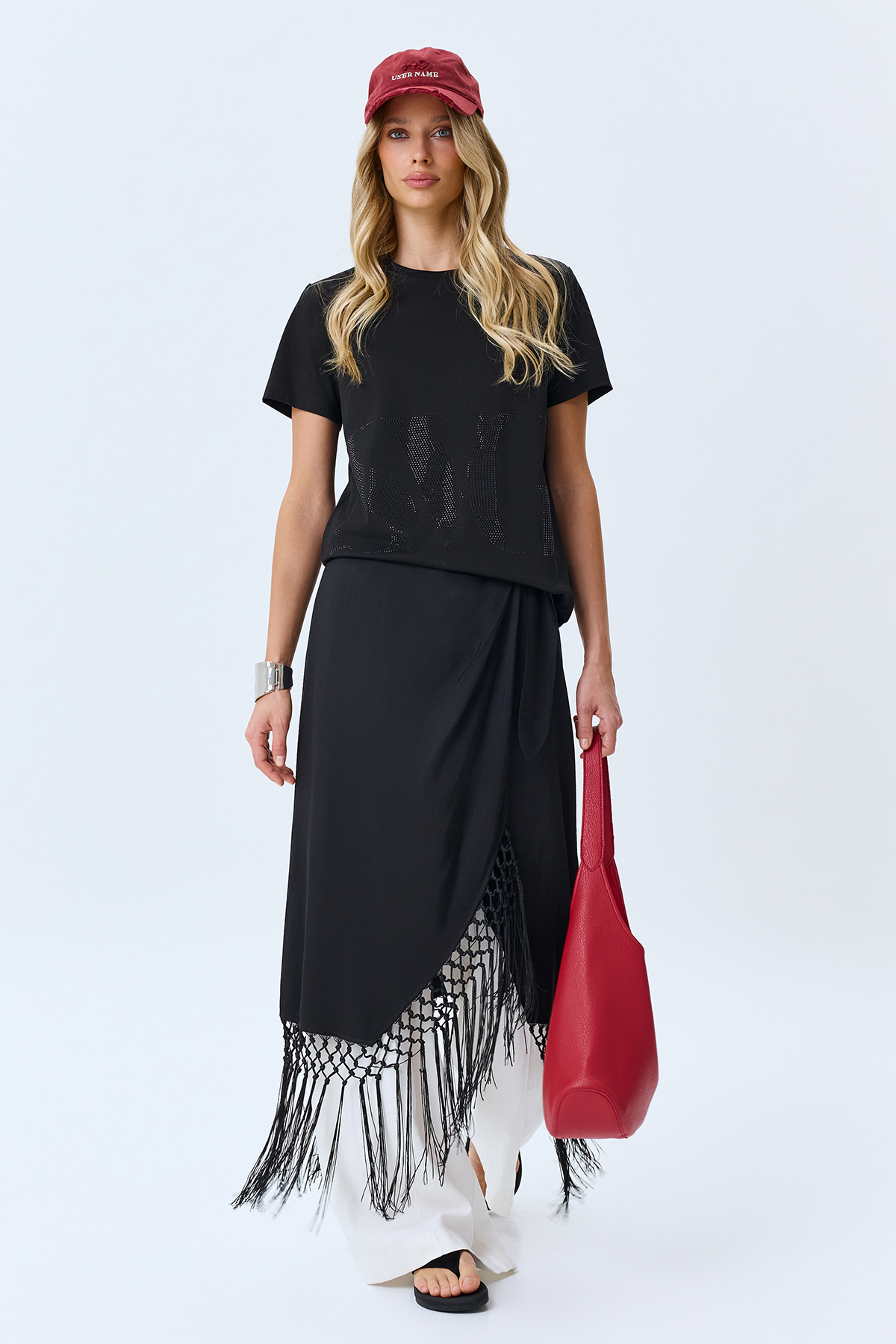 Трикотажный бомбер в спортивном стиле,52