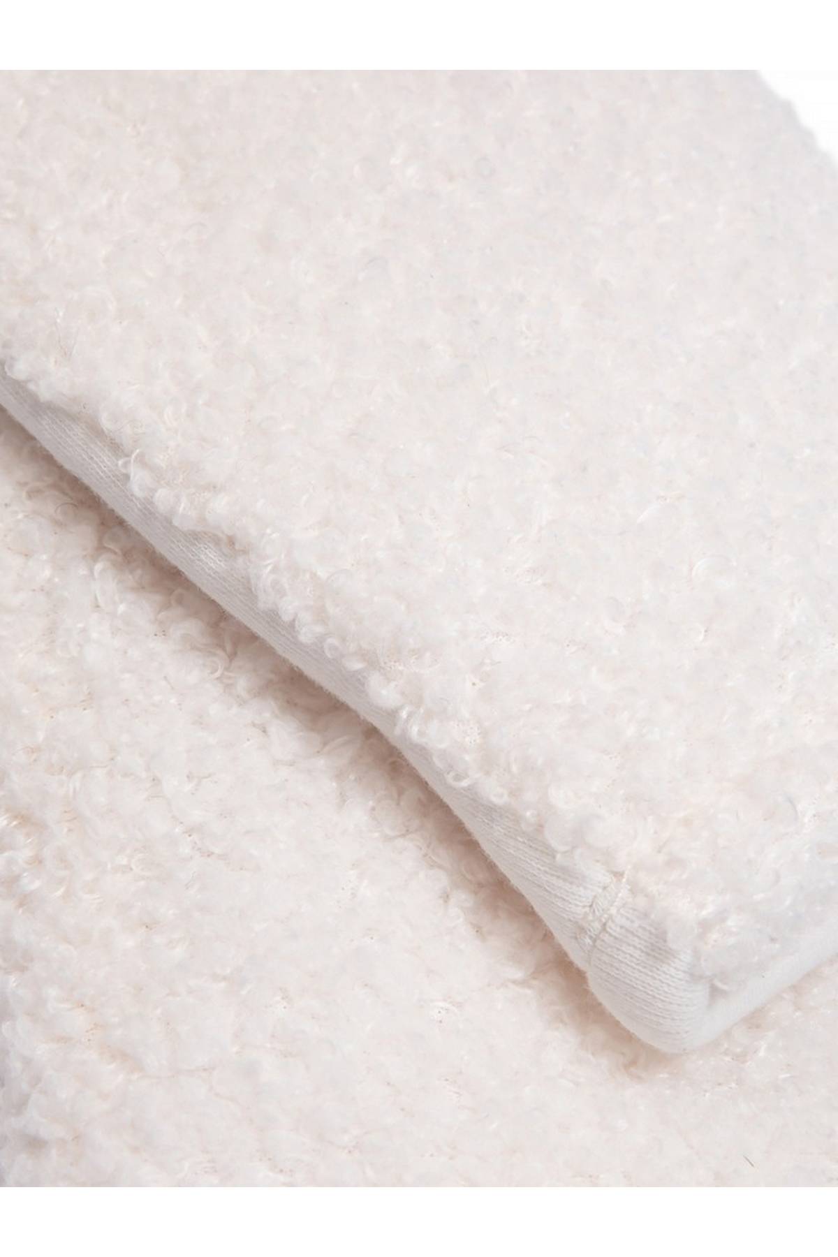 Рукавицы белые, One