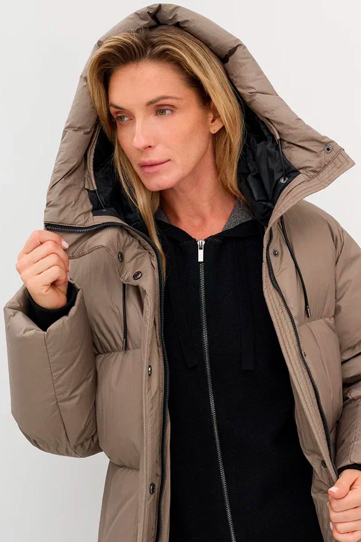 Пальто на натуральном утеплителе с контрастными деталями, 52р