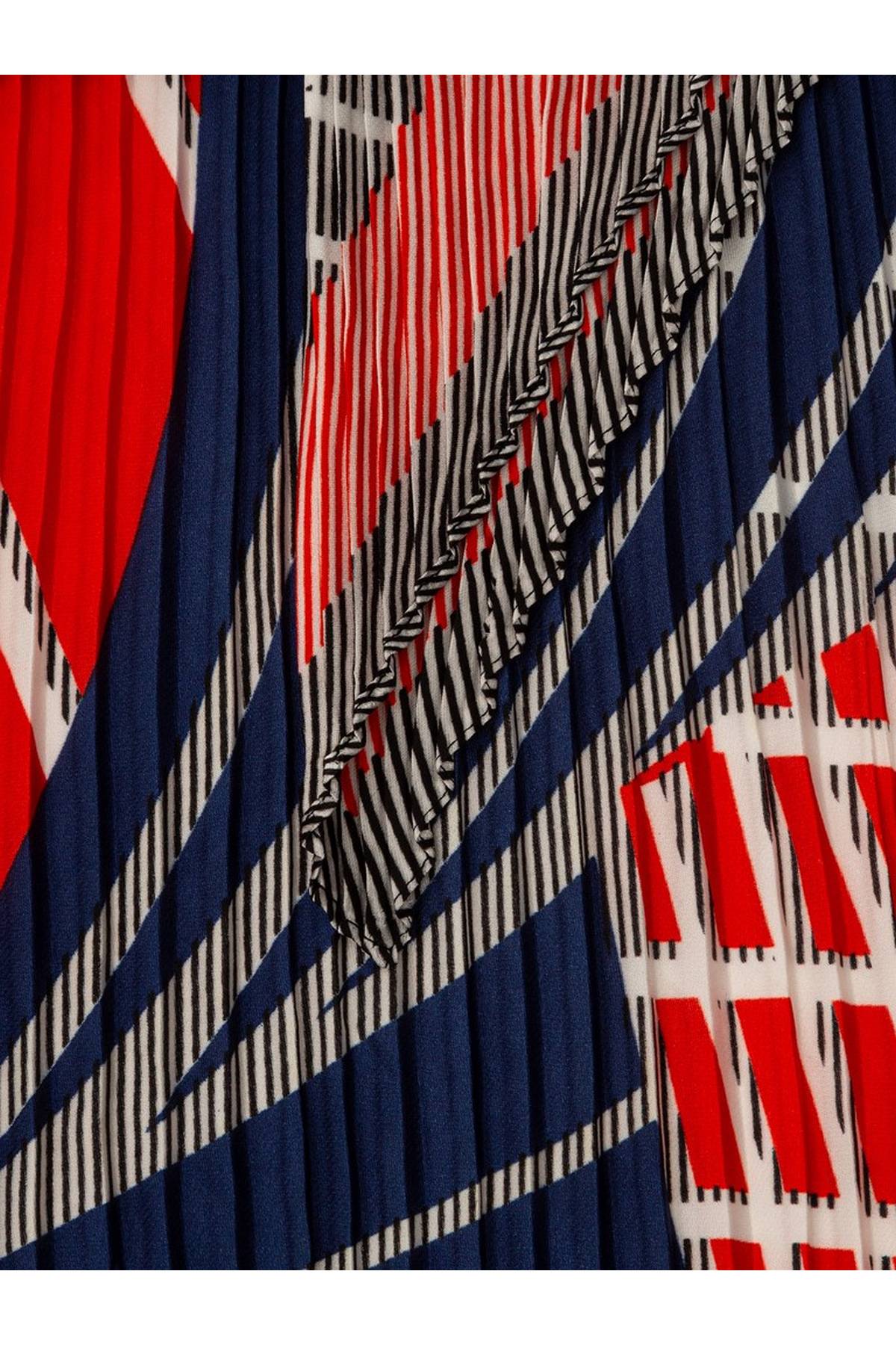 Платок бордовый, One