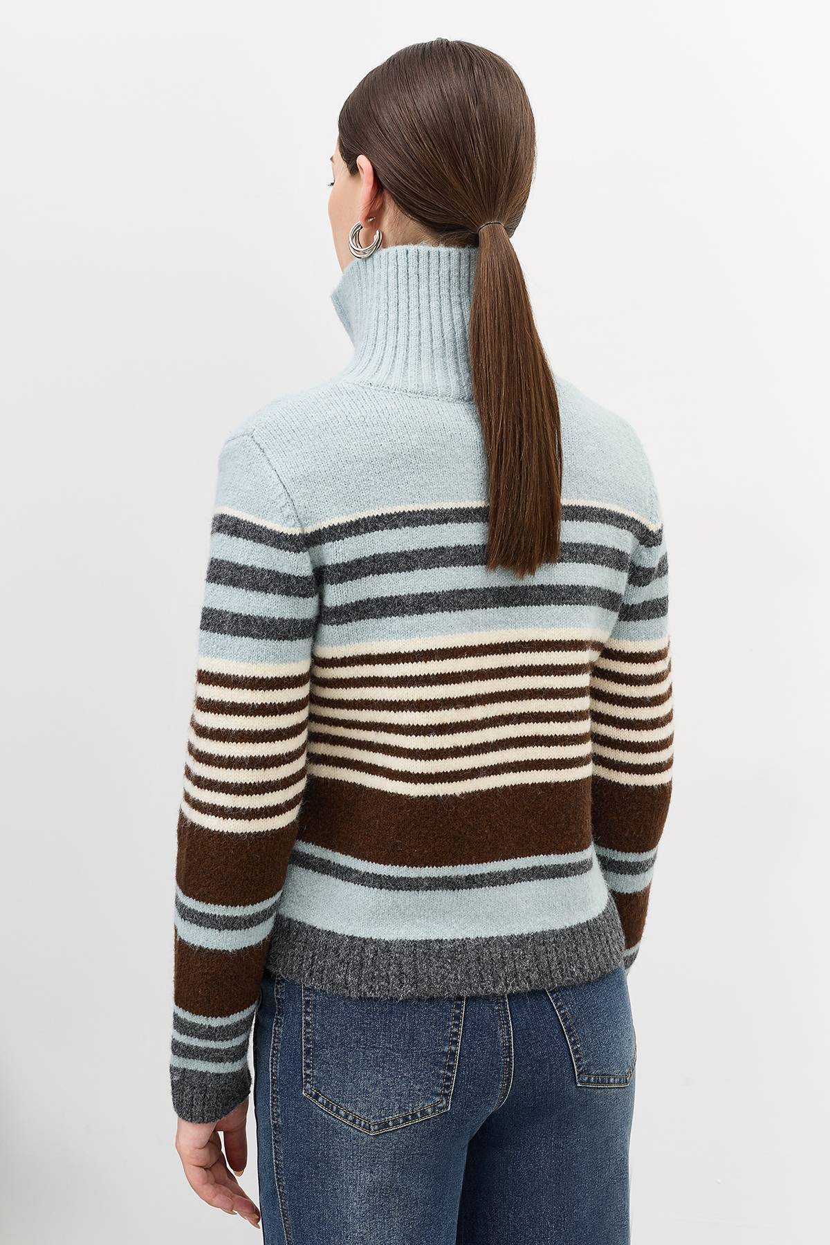 Лимитированная серия кардиган в яркую полоску и ремень, 42