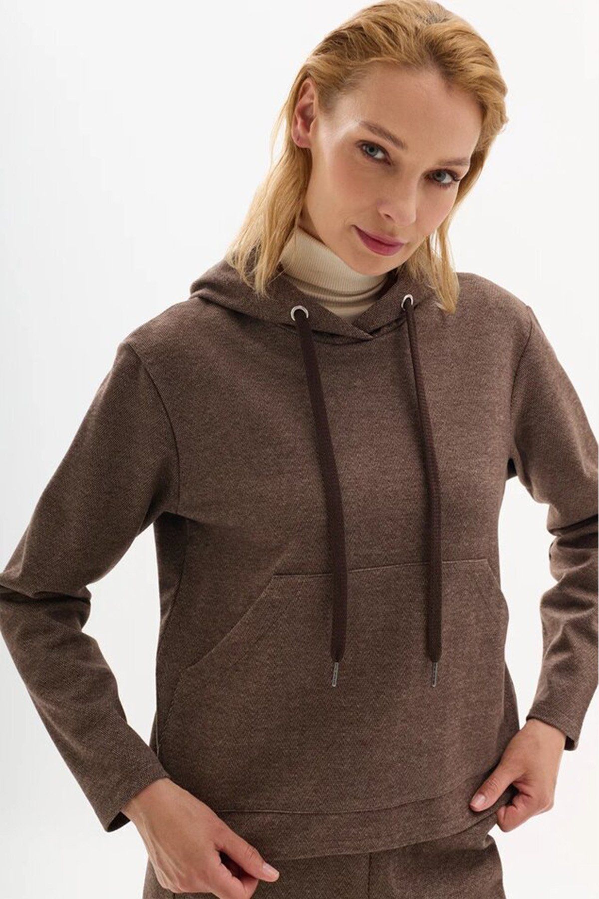 Джемпер свободного силуэта, 44р