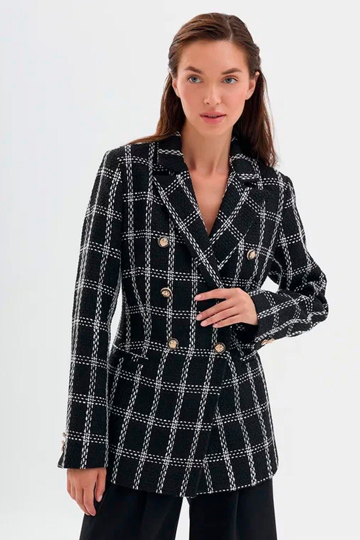 Удлинённый твидовый жакет в контрастную клетку, 44р