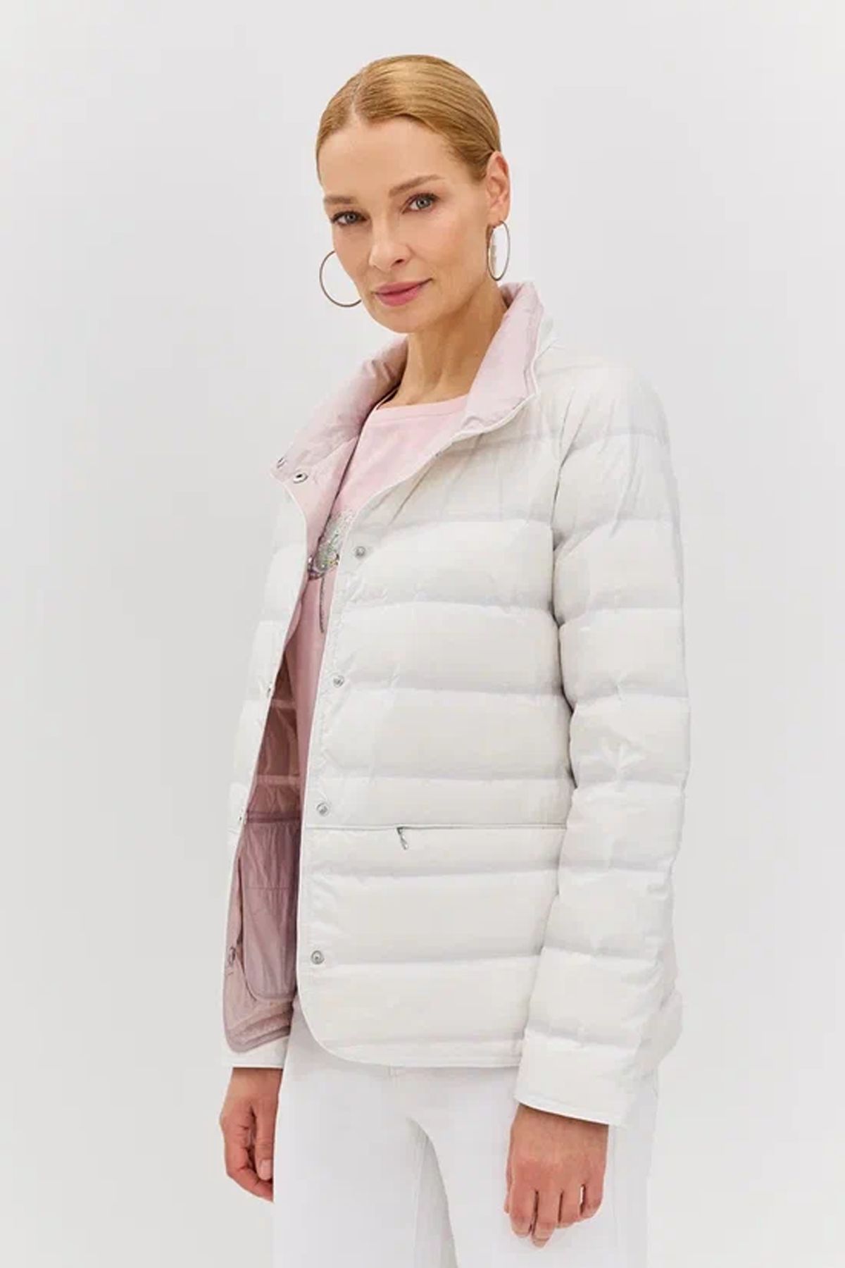 Куртка с контрастной подкладкой прямого силуэта в жемчужном цвете, 42р