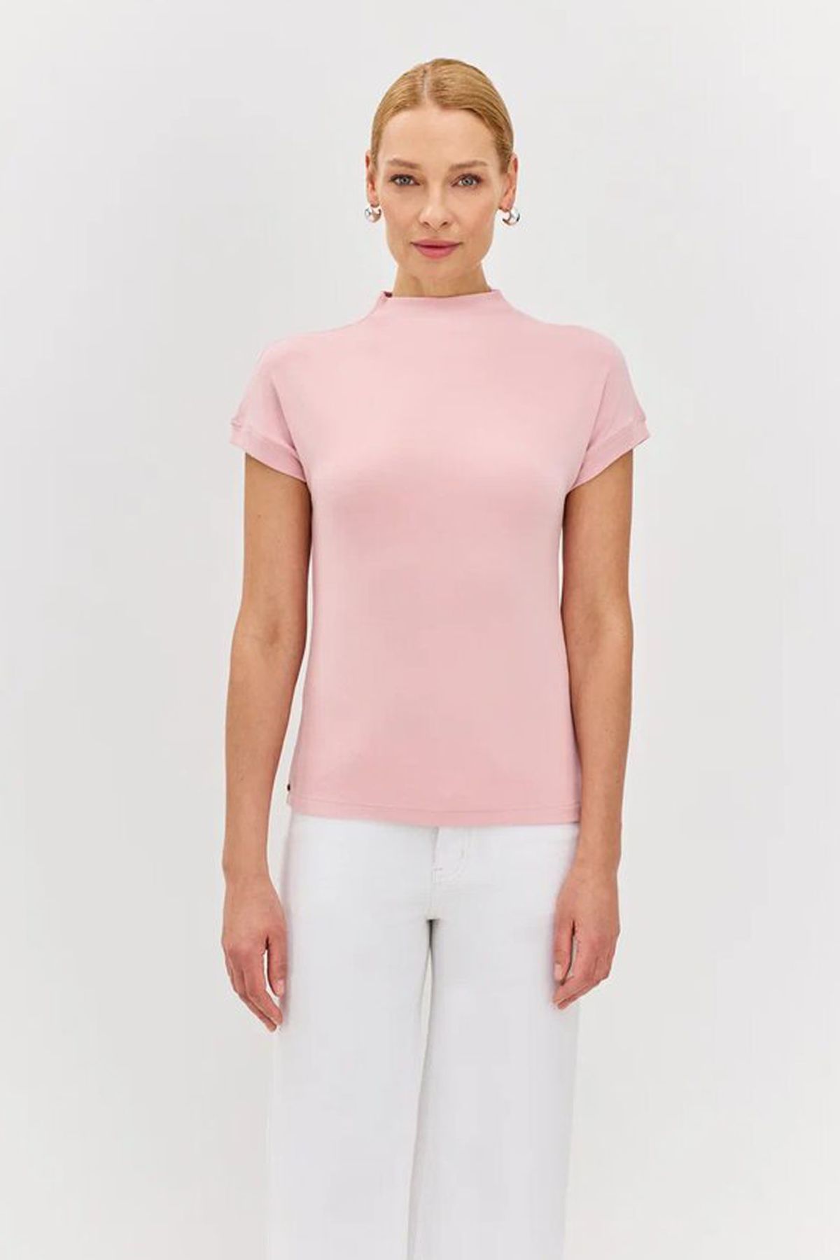 Топ розового цвета с цельнокроеным воротником-стойкой, 42р