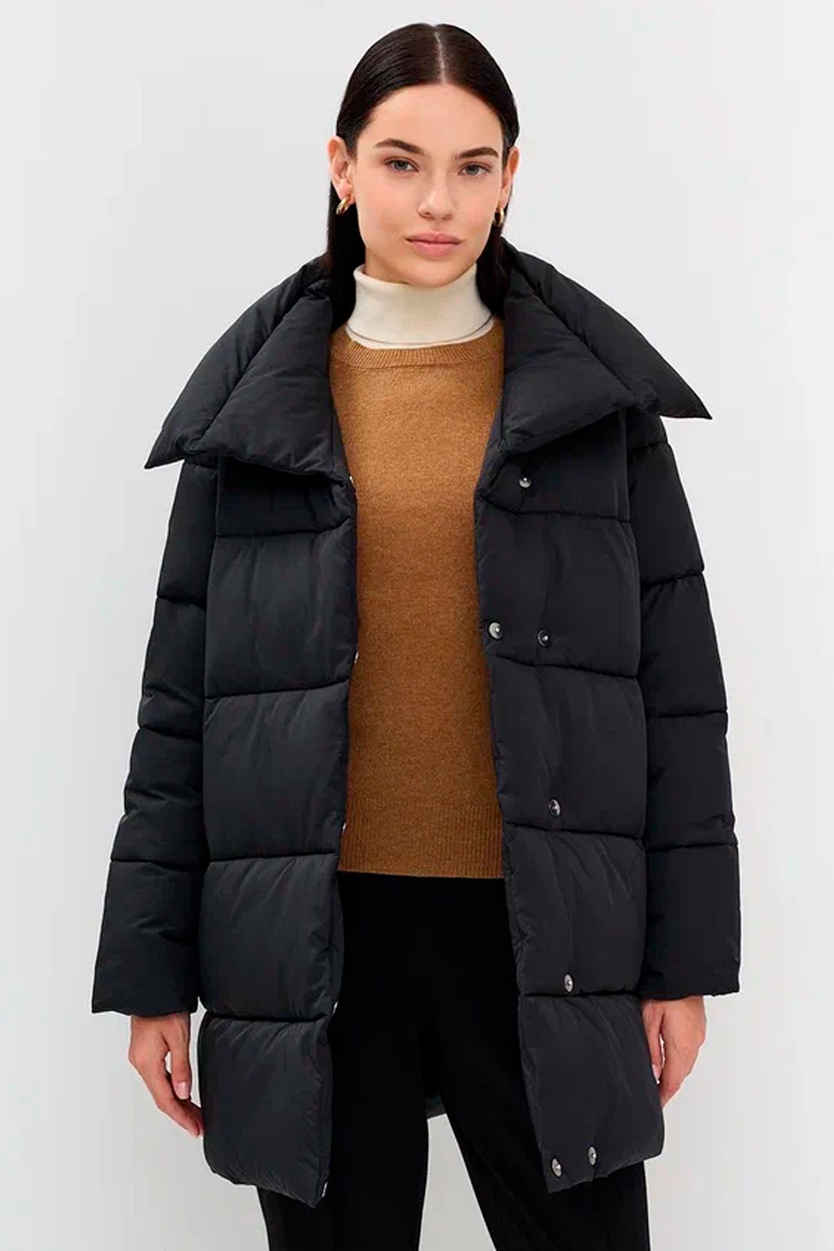 Стеганое укороченное пальто в черном цвете, 52р