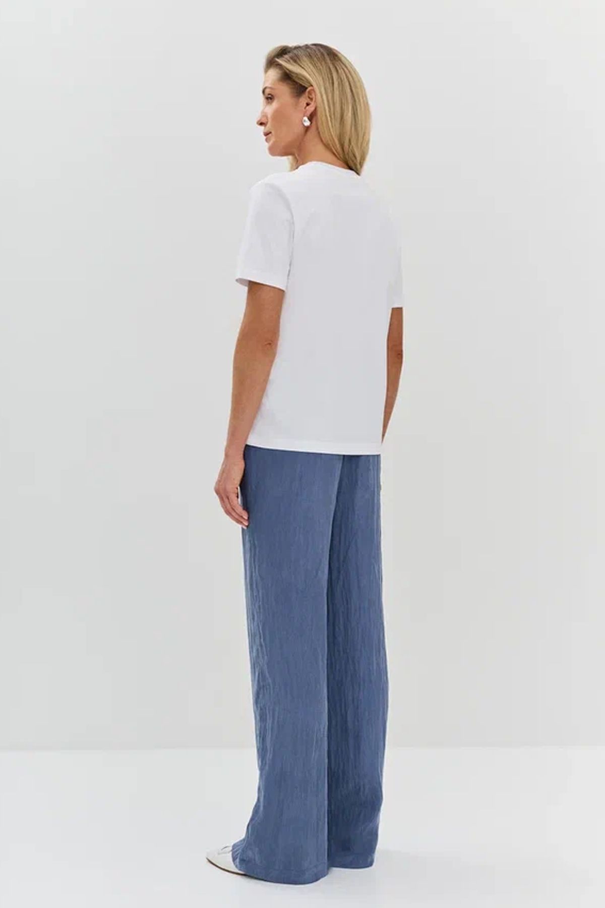 Брюки прямого силуэта со шнурком на талии, 42р