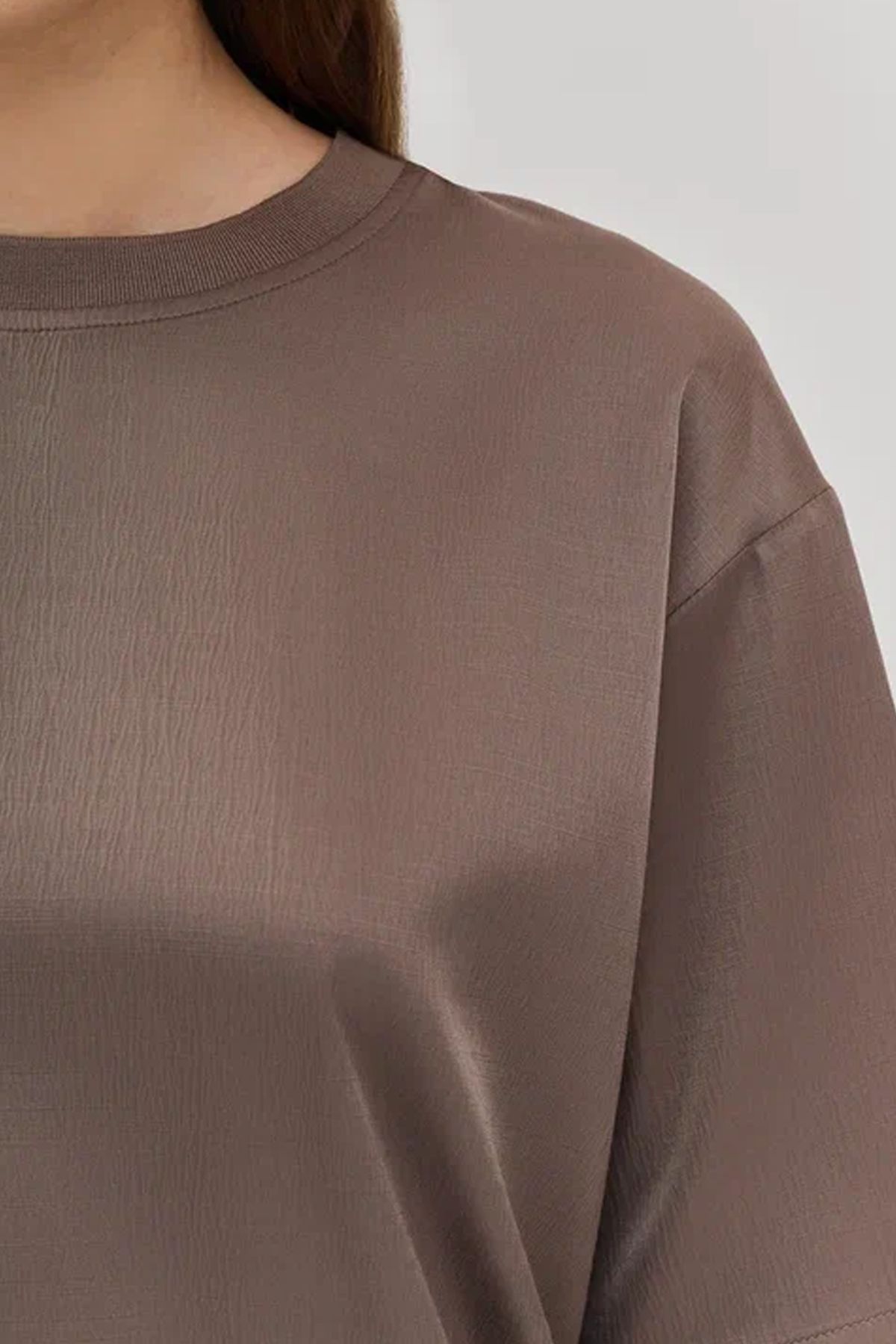 Однотонная блузка в цвете какао с коротким рукавом, 52р