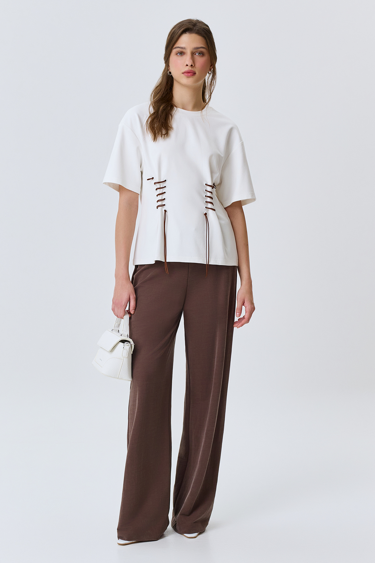 Джемпер с контрастной шнуровкой, 42