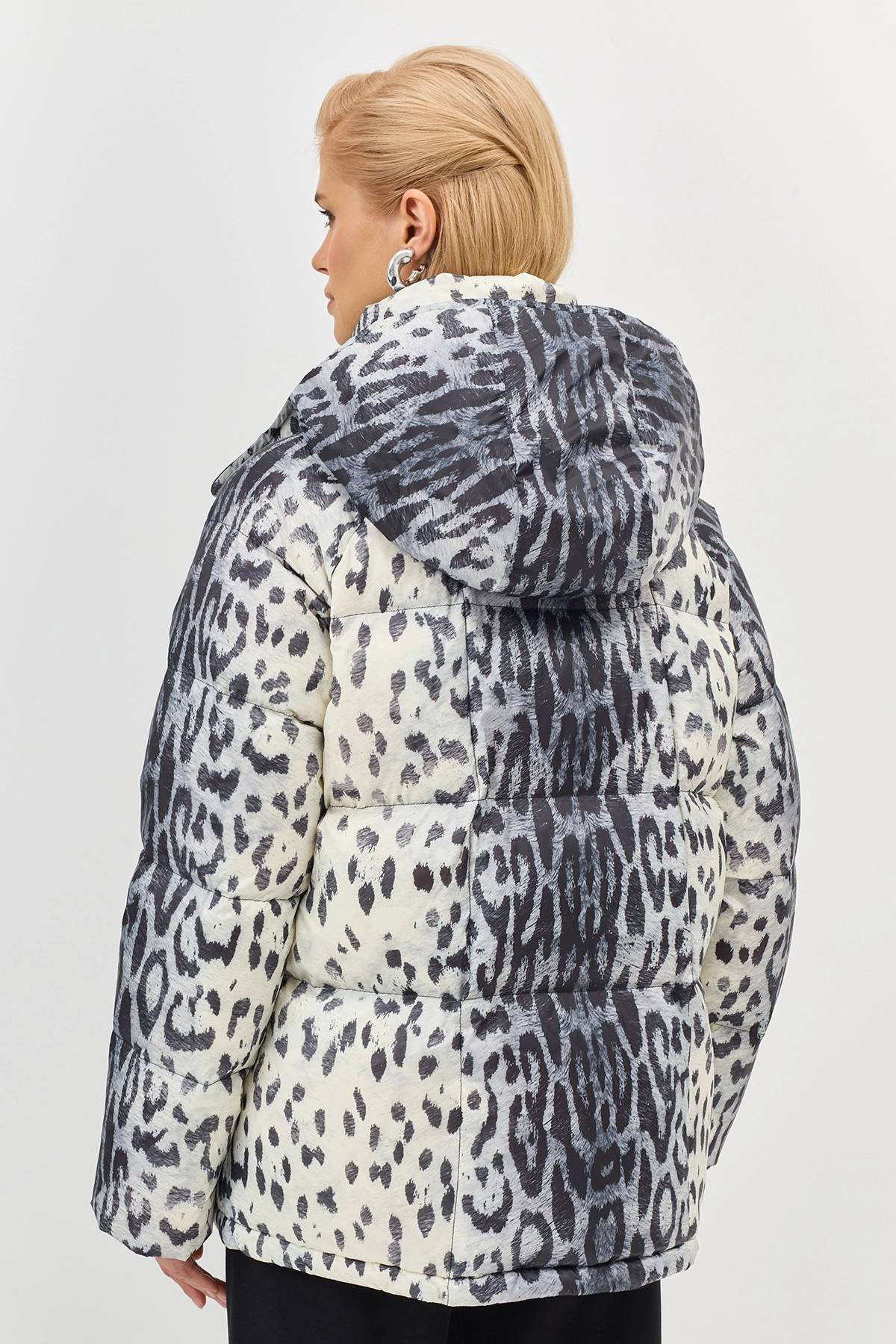 Лимитированная серия  куртка с анималистичным принтом и палантин, 42