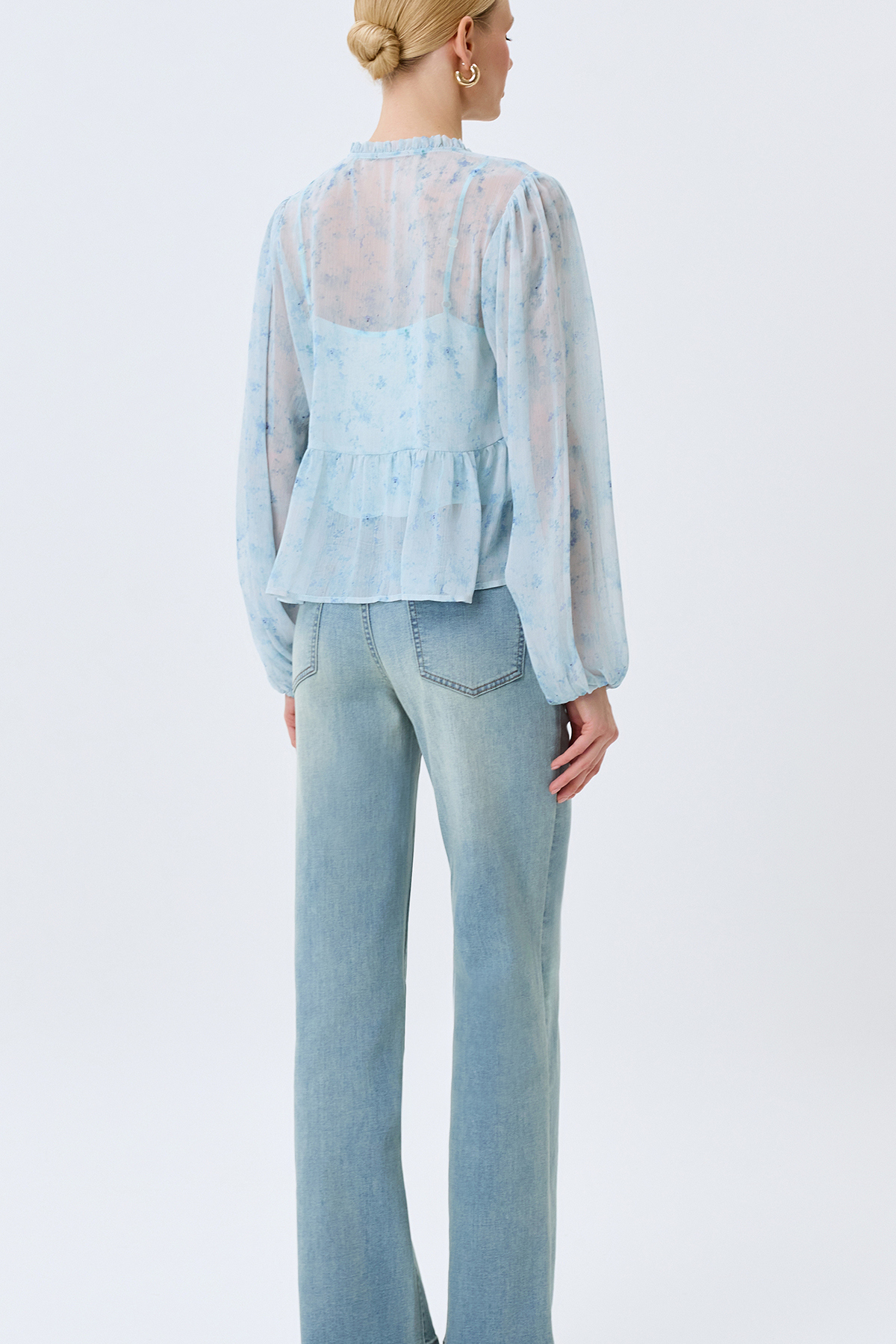 Полупрозрачная блузка с флоральным принтом, 48