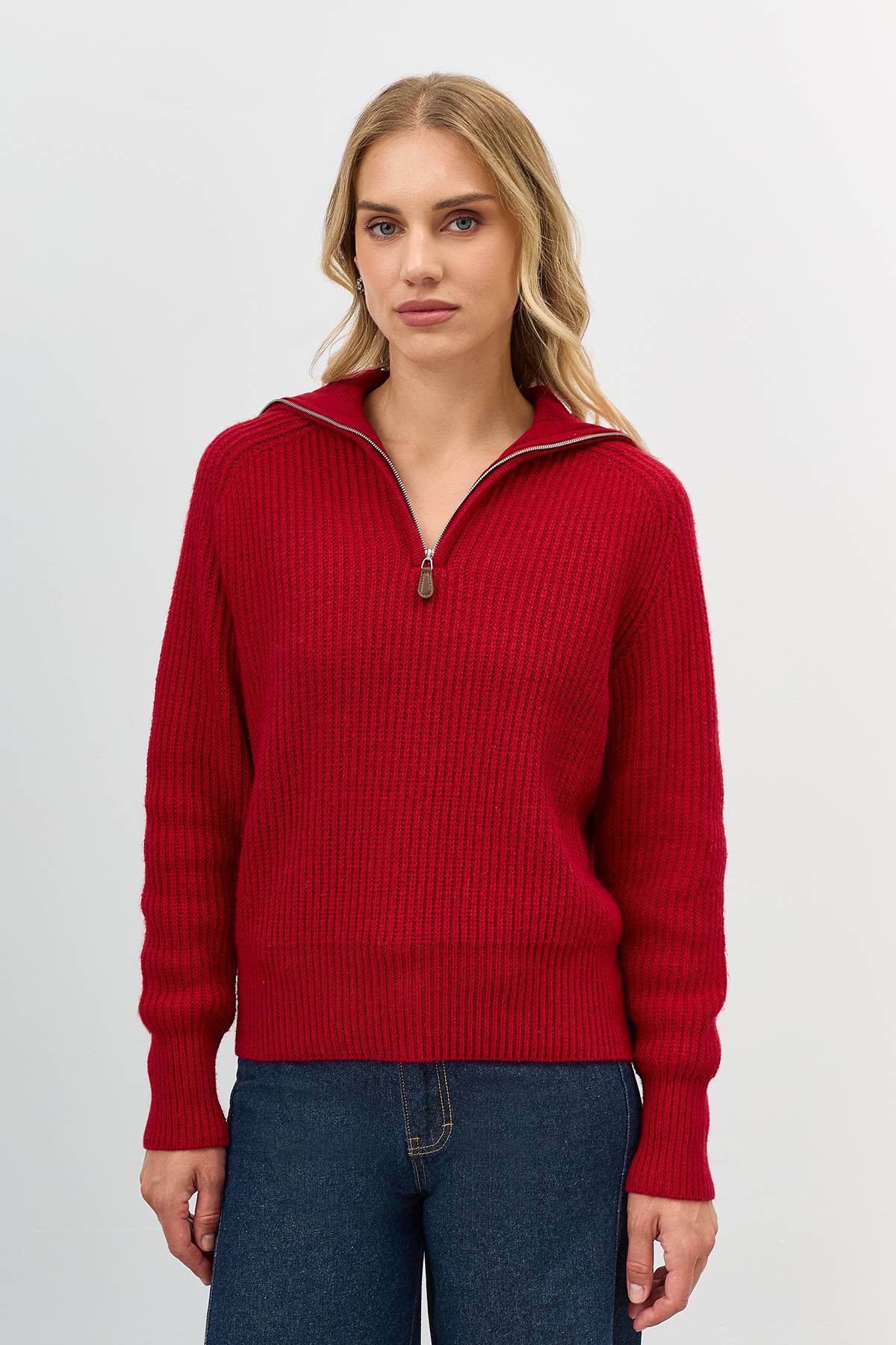 Лимитированная серия красный свитер с отложным воротником на молнии и ремень, 42