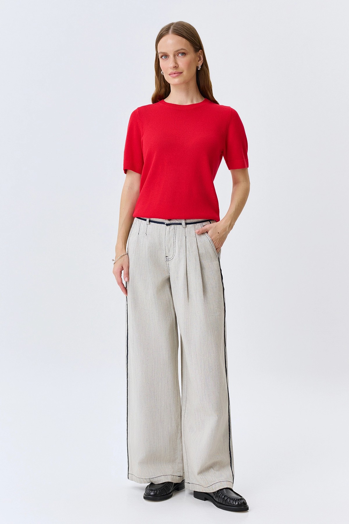 Яркий джемпер из района, 46