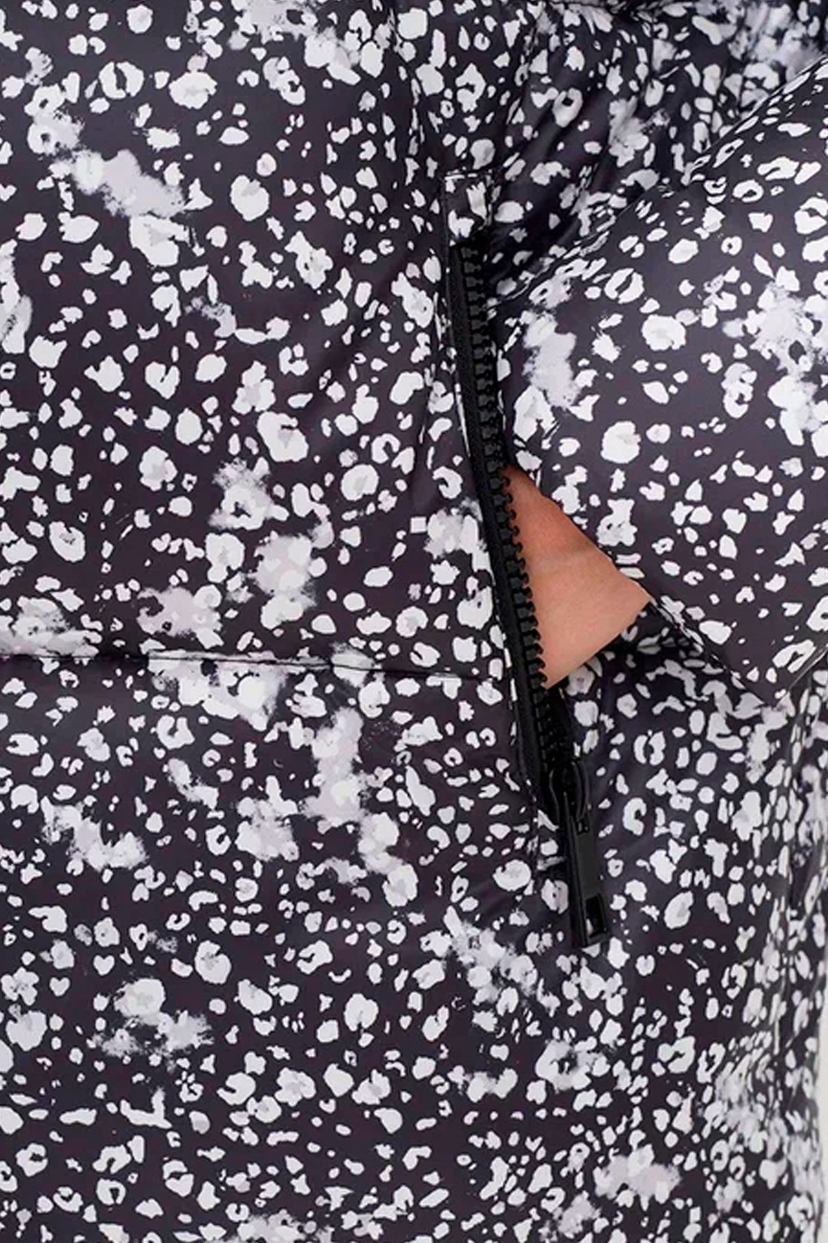 Свободная куртка с абстрактным принтом, 46р