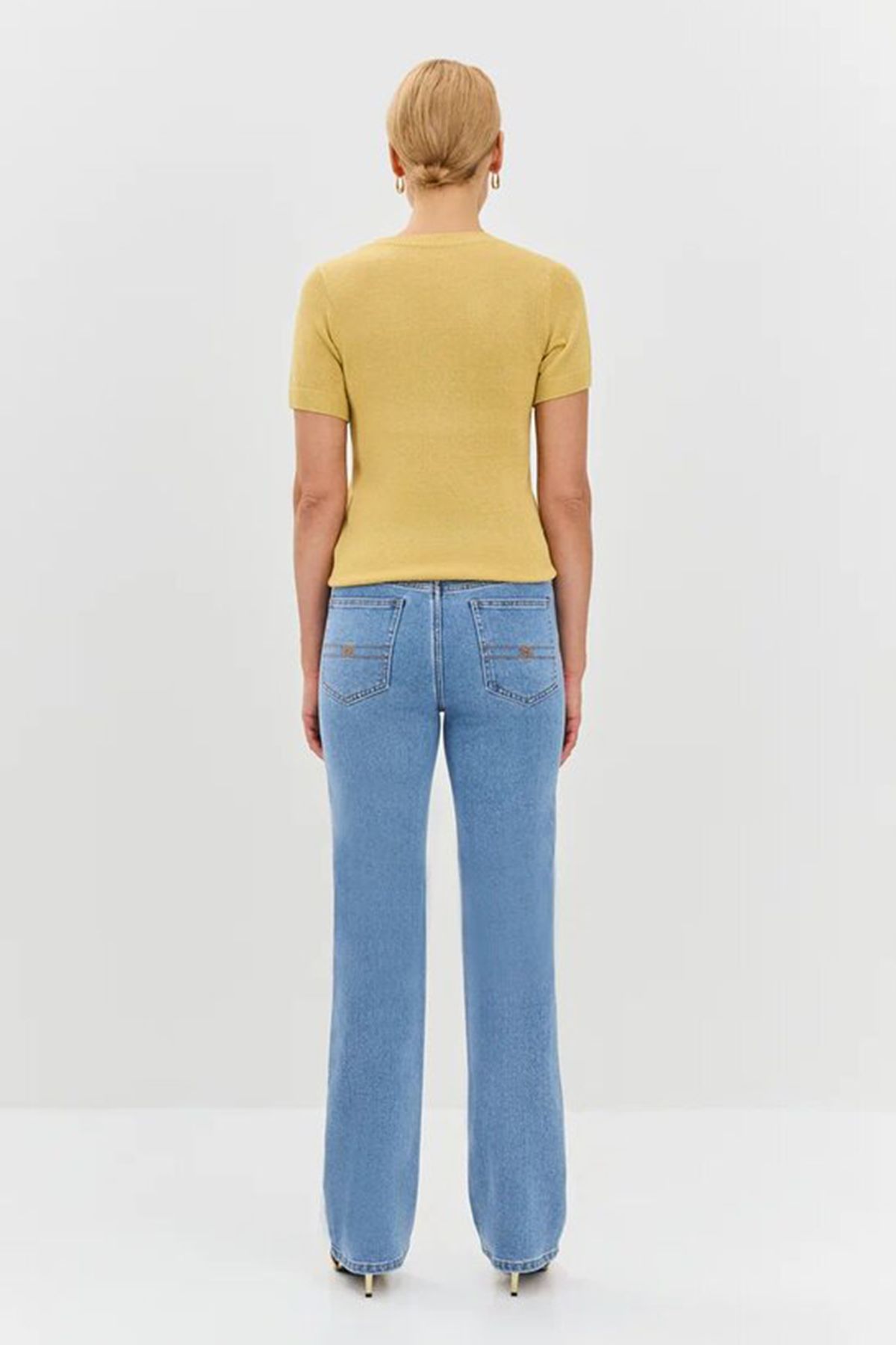 Джинсы с деликатной варкой из мягкого денима, 52р