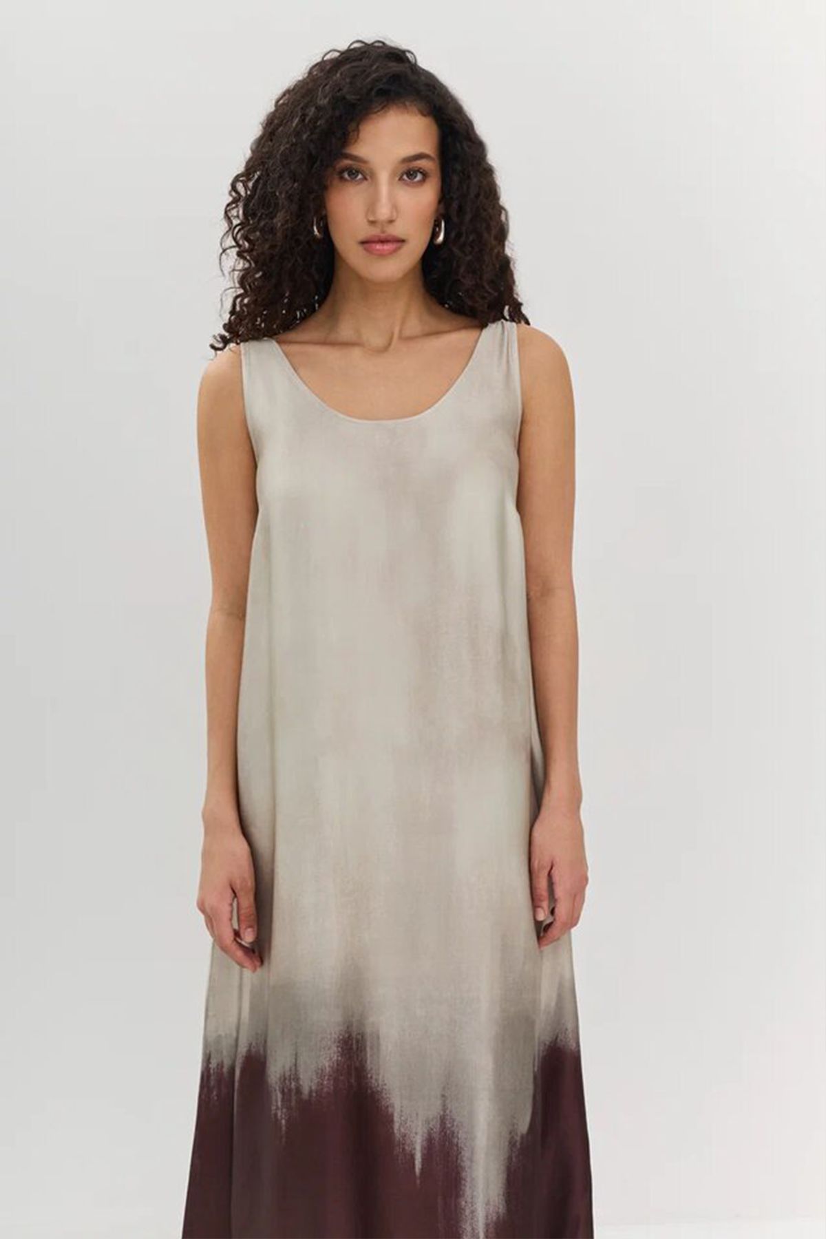 Длинное платье из вискозы с градиентом, 46р