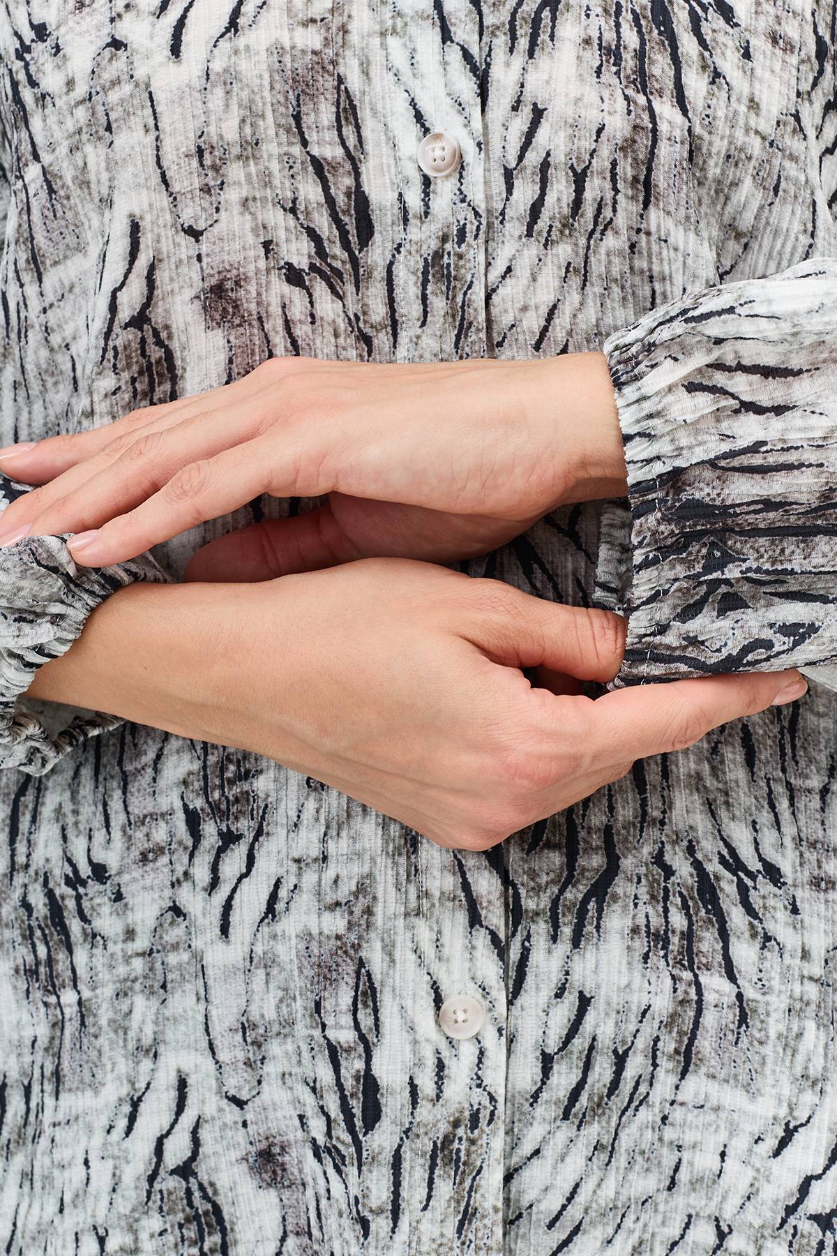 Лимитированая серия блузка из вискозы с принтом и ремень, 36