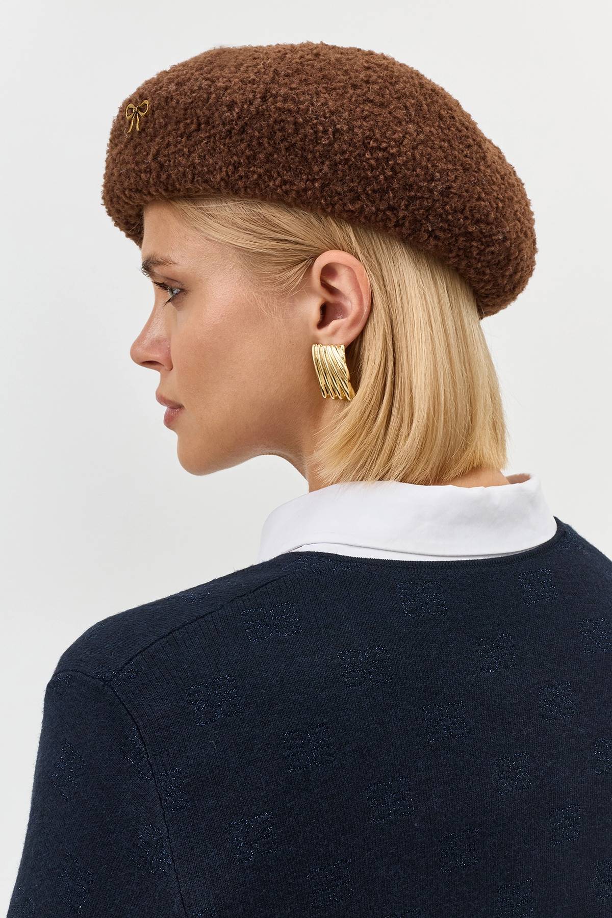 Берет с минималистичным декором, One