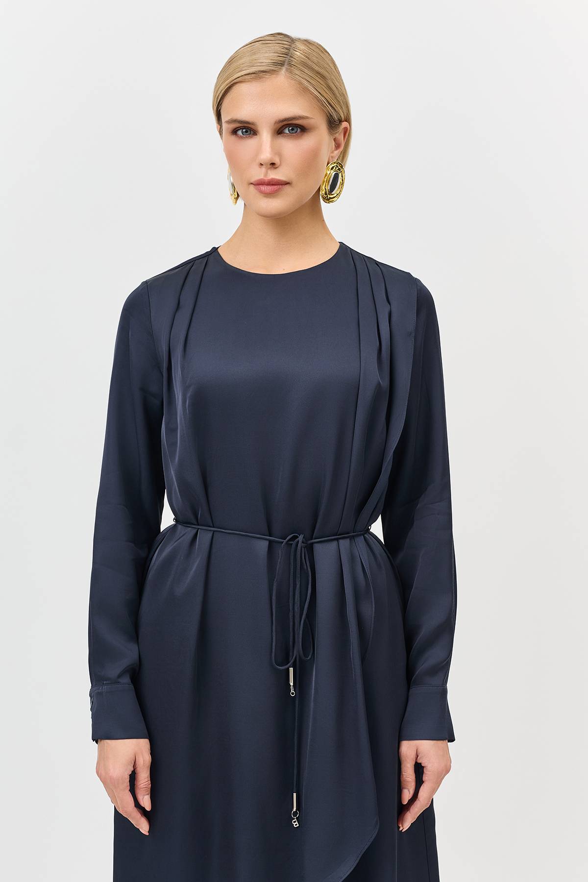 Лимитированная серия платье-миди с драпировкой и палантином, 34