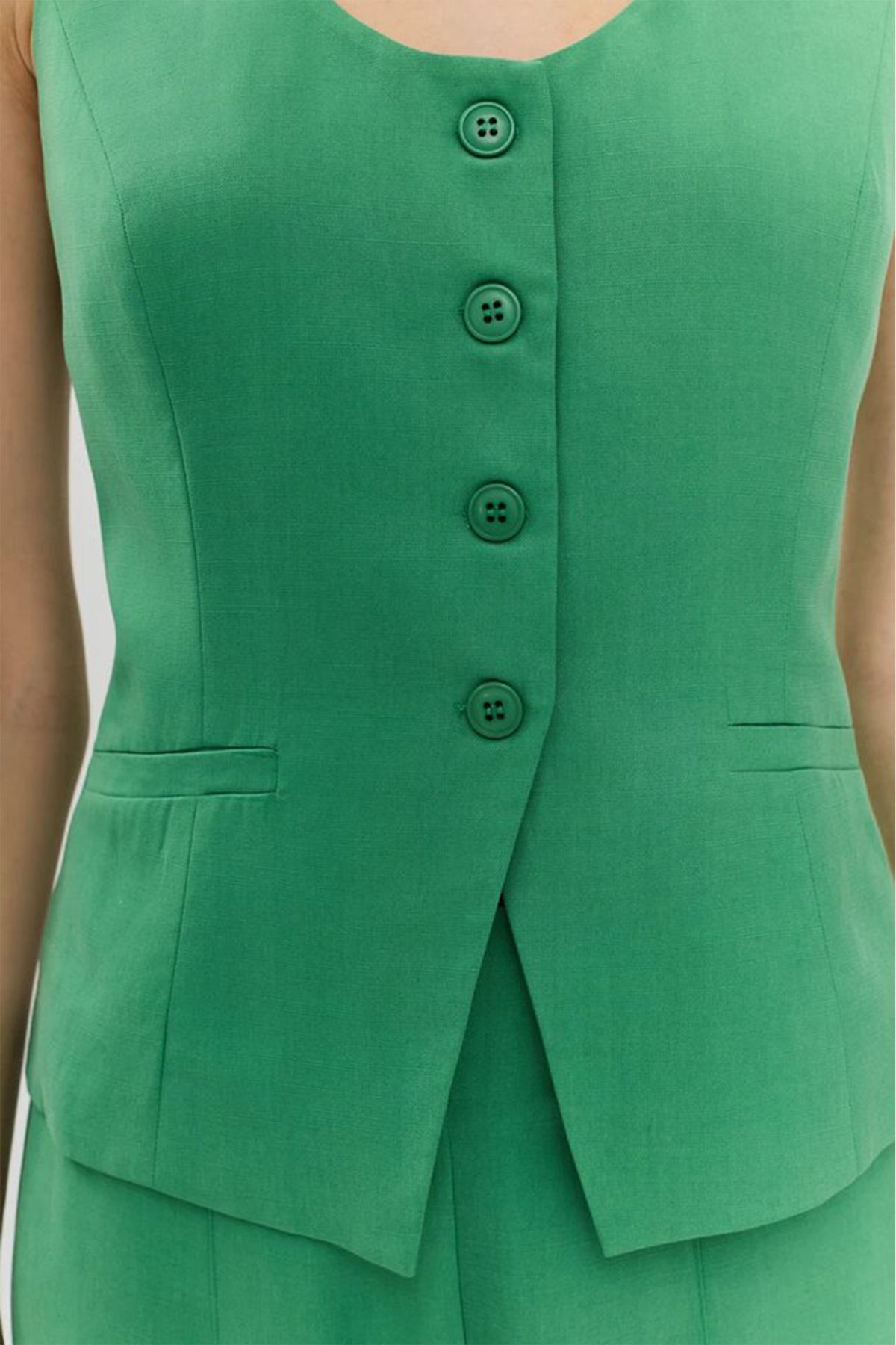 Жилетка с овальным вырезом горловины, 44р