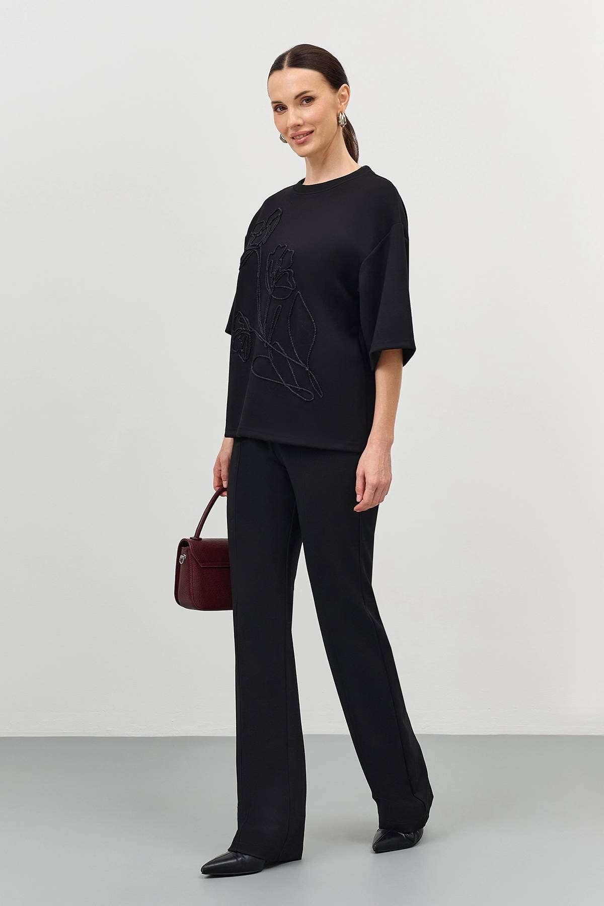 Лимитированная серия джемпер с  вышивкой и ремень, 40